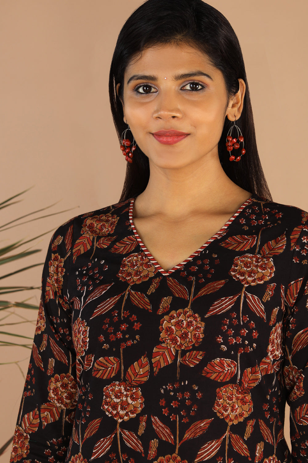 Kalanjali Ethnics Deep black cotton bagru kurti - view 2