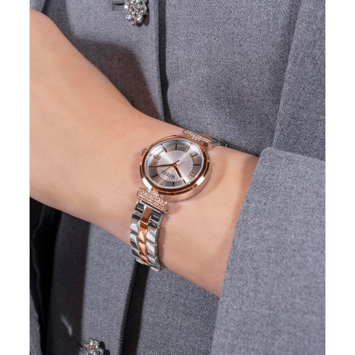 Guess Array Women Quartz Silver Dial Analog Stainless Steel Watch GW0762L4 - view 8