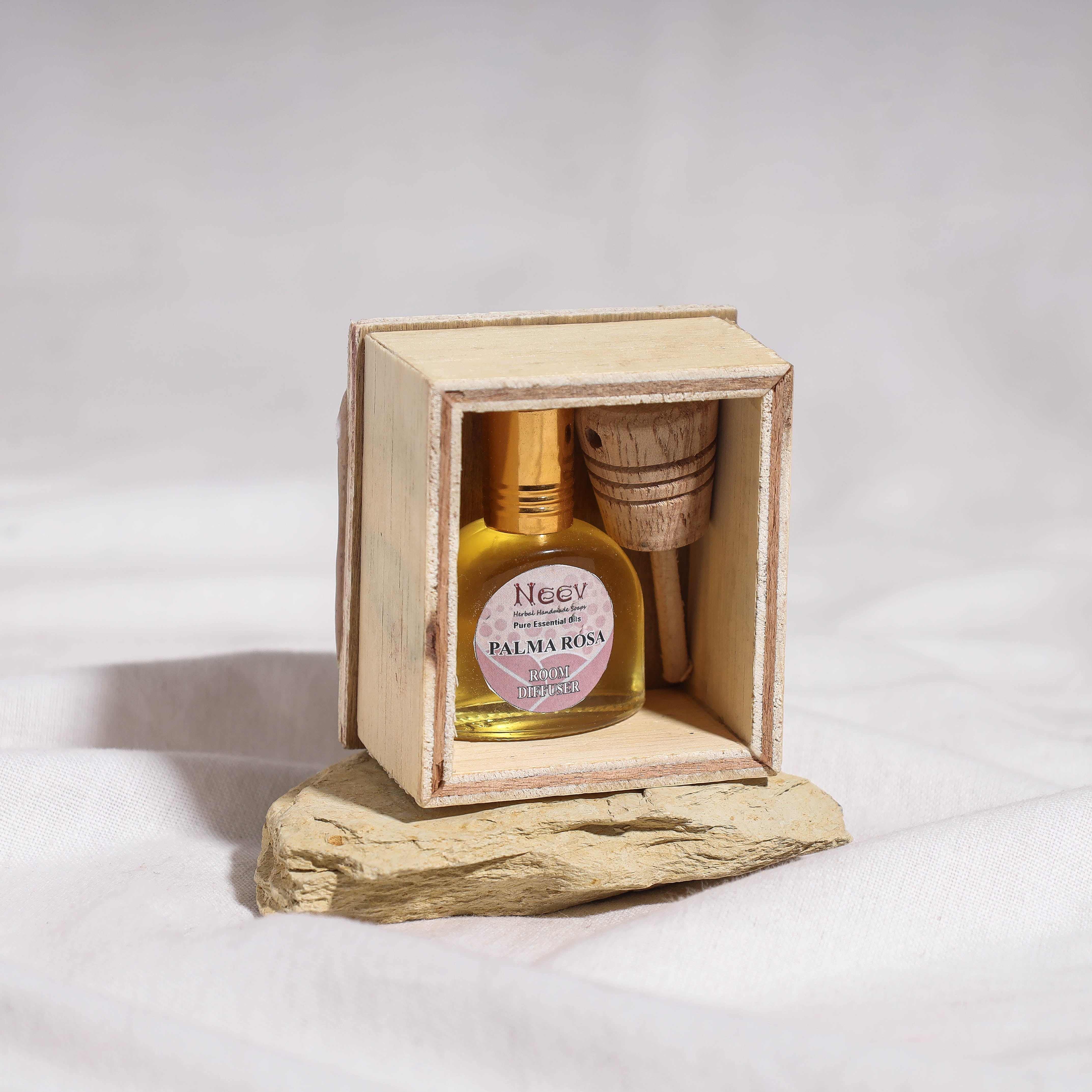 NEEV "Palmarosa Room Diffuser Relaxing of Muscles "