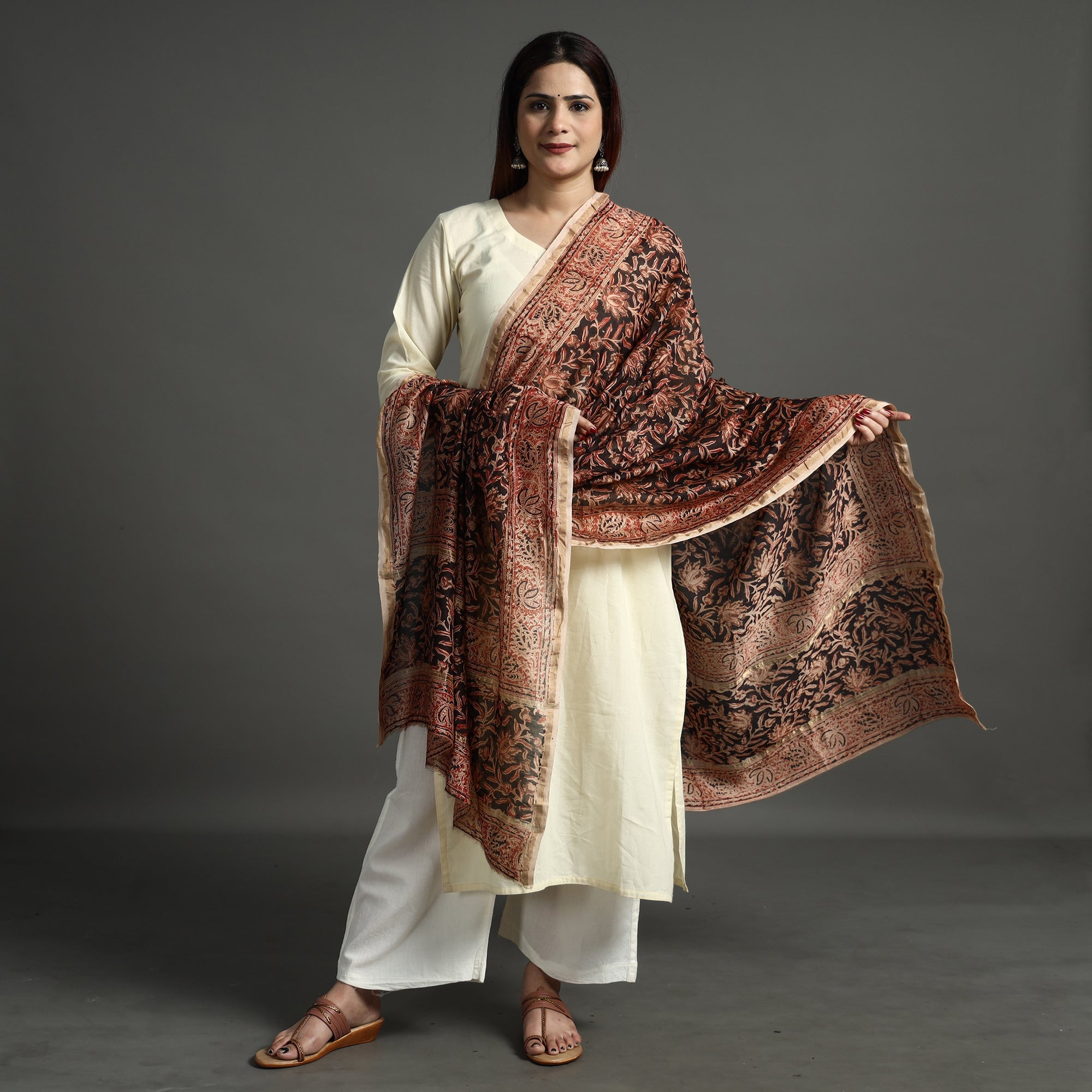 PITCHUKA SRINIVAS KALAMKARI PEDANA Black - Pedana Kalamkari Block Printed Handloom Chanderi Silk Dupatta with Zari Border 65 - view 2