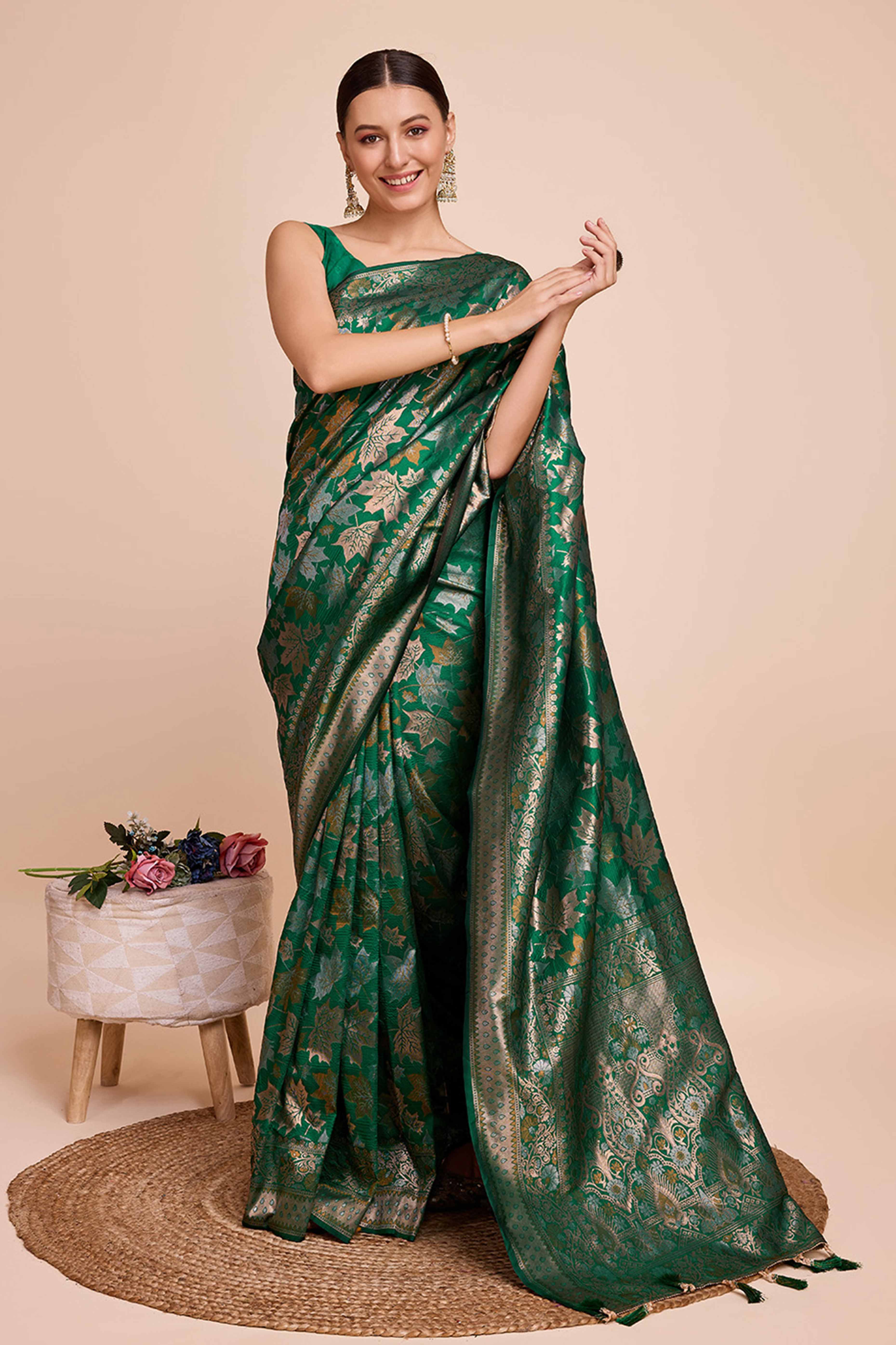 Peachmode Dark Green Zari Weaving Pure Silk Saree