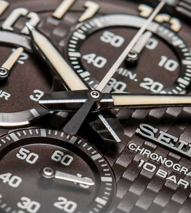 Seiko Discover More Grey Dial Men 42.7mm - view 2