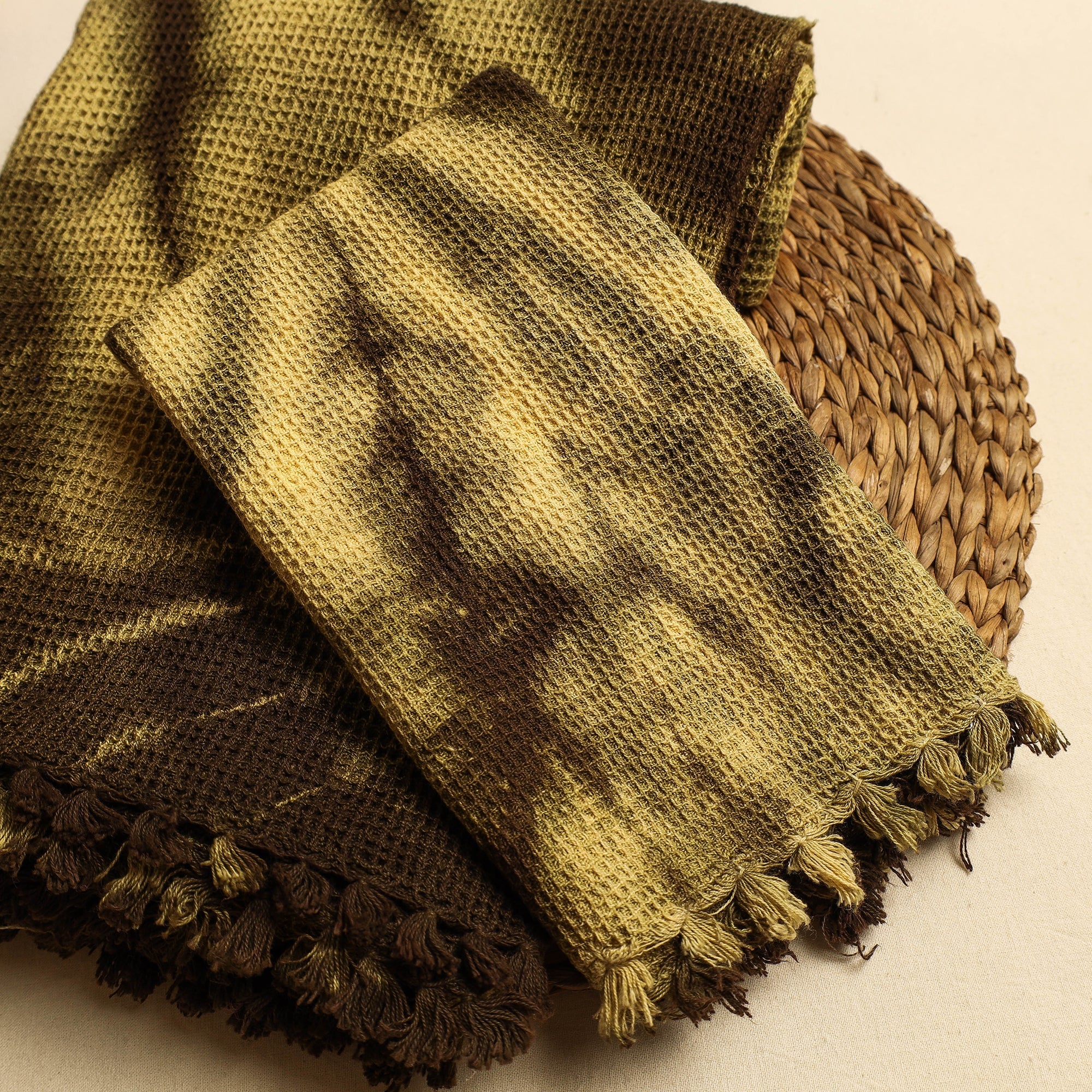 CHHATTISGARH HASTSHILP VIKAS BOARD Brown - Pure Handloom Tie-Dye Cotton Towel & Napkin Set - view 2