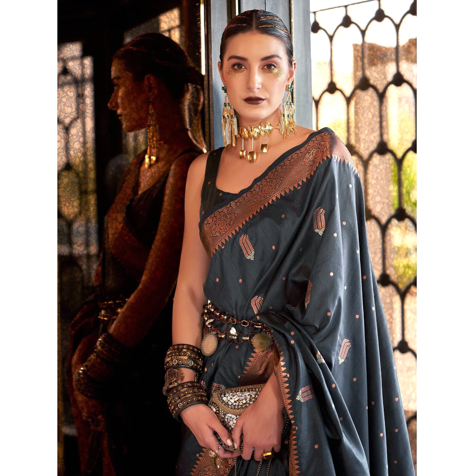 Peachmode Grey Woven Cotton Silk Saree With Tassels - view 4