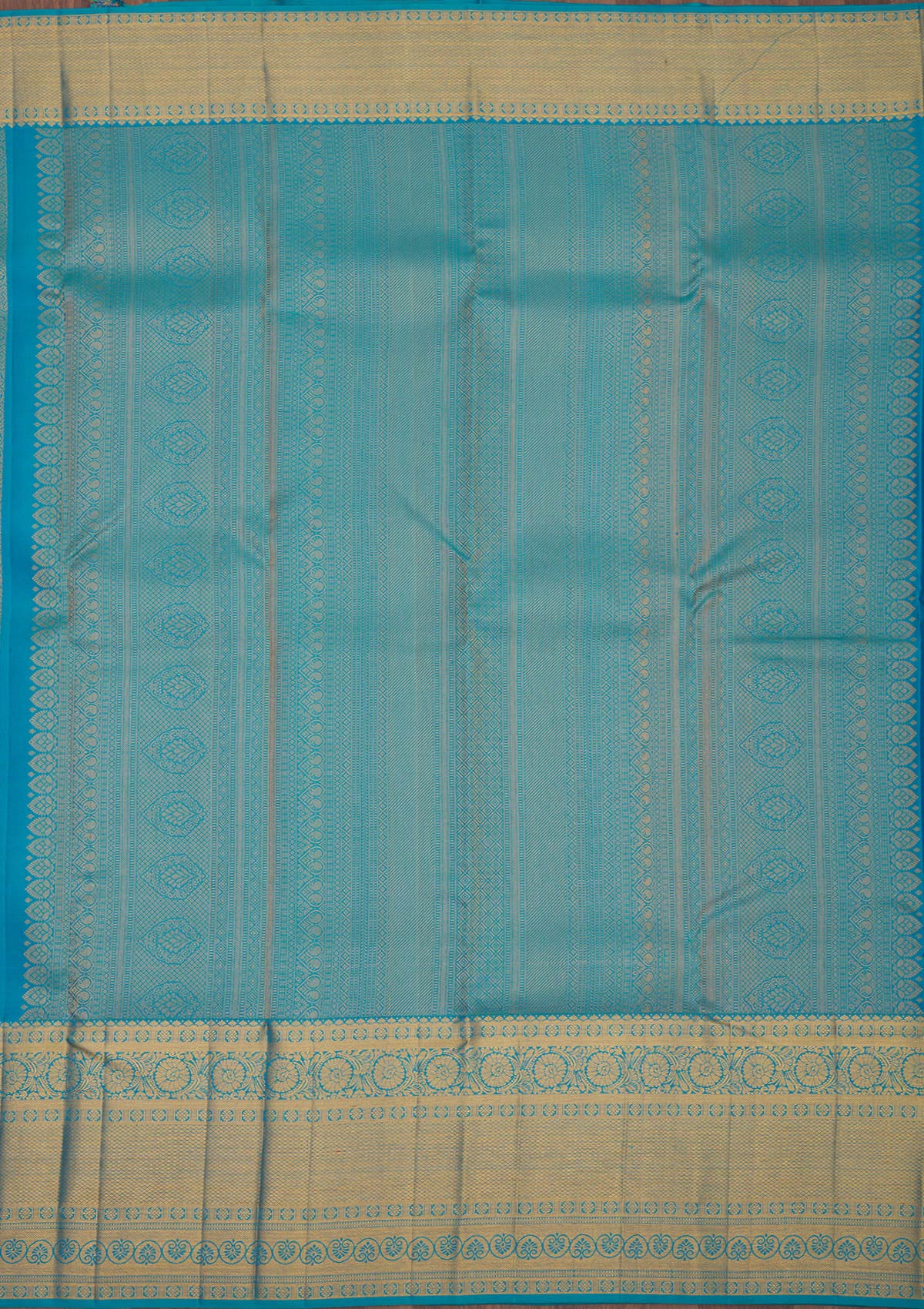 Koskii Turquoise Blue Zariwork Pure Silk Saree - view 5