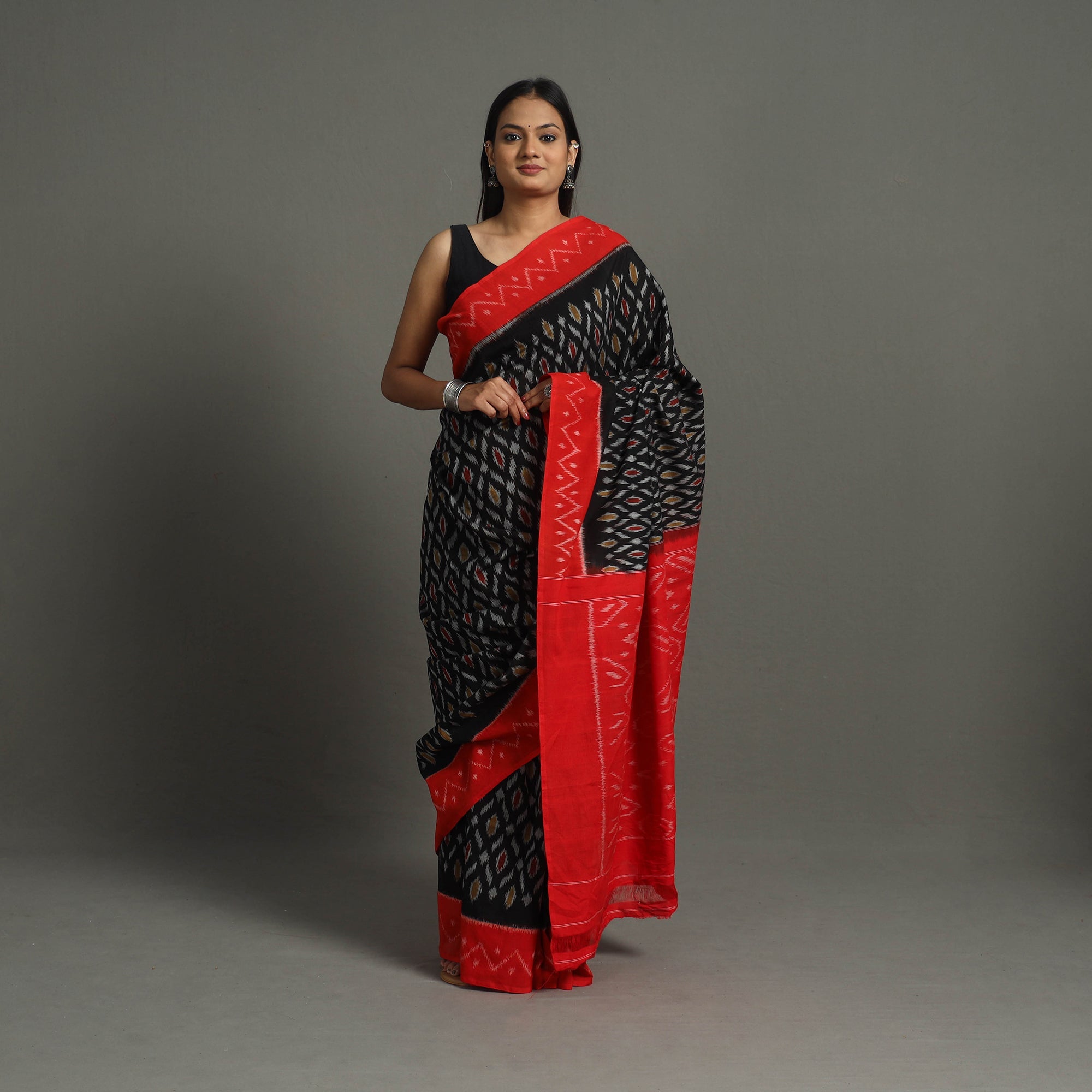 SOUTH KARGHA Black - Mercerised Cotton Handloom Pochampally Ikat Saree 31