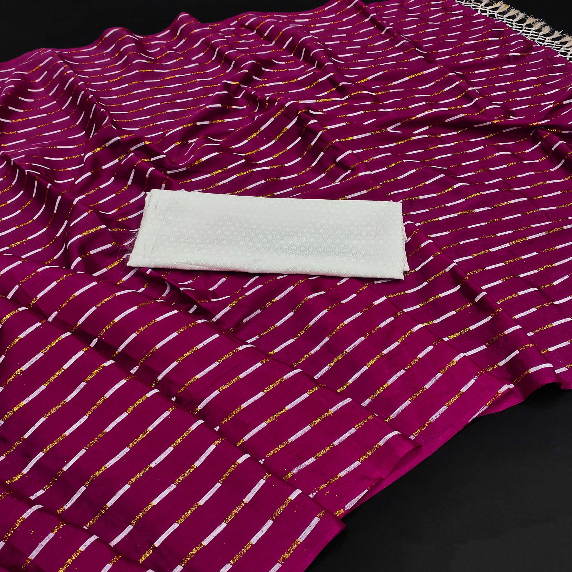 Peachmode Magenta Printed Chiffon Saree With Tassels