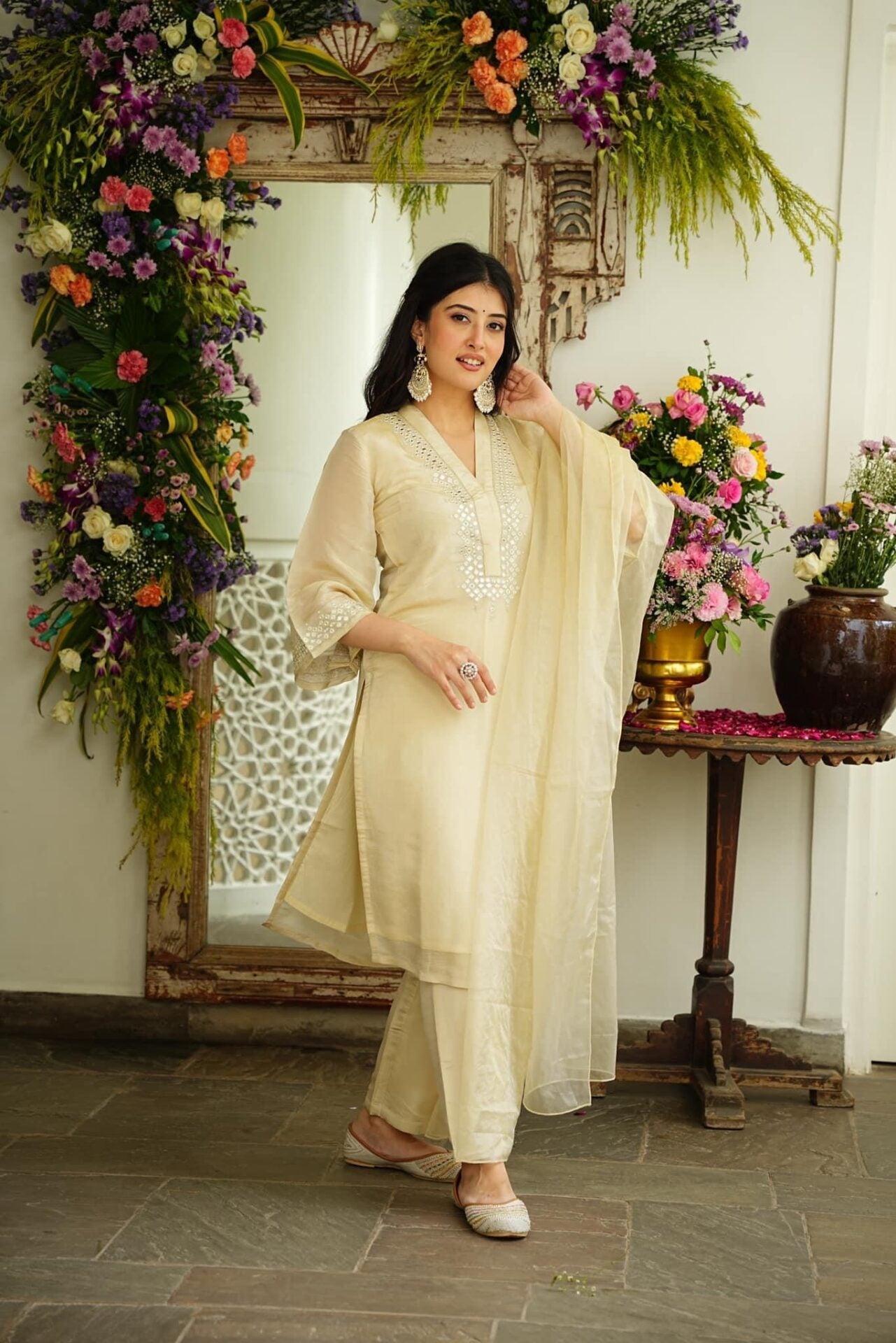 Idaho-o Nimisha elegant Cosmos set