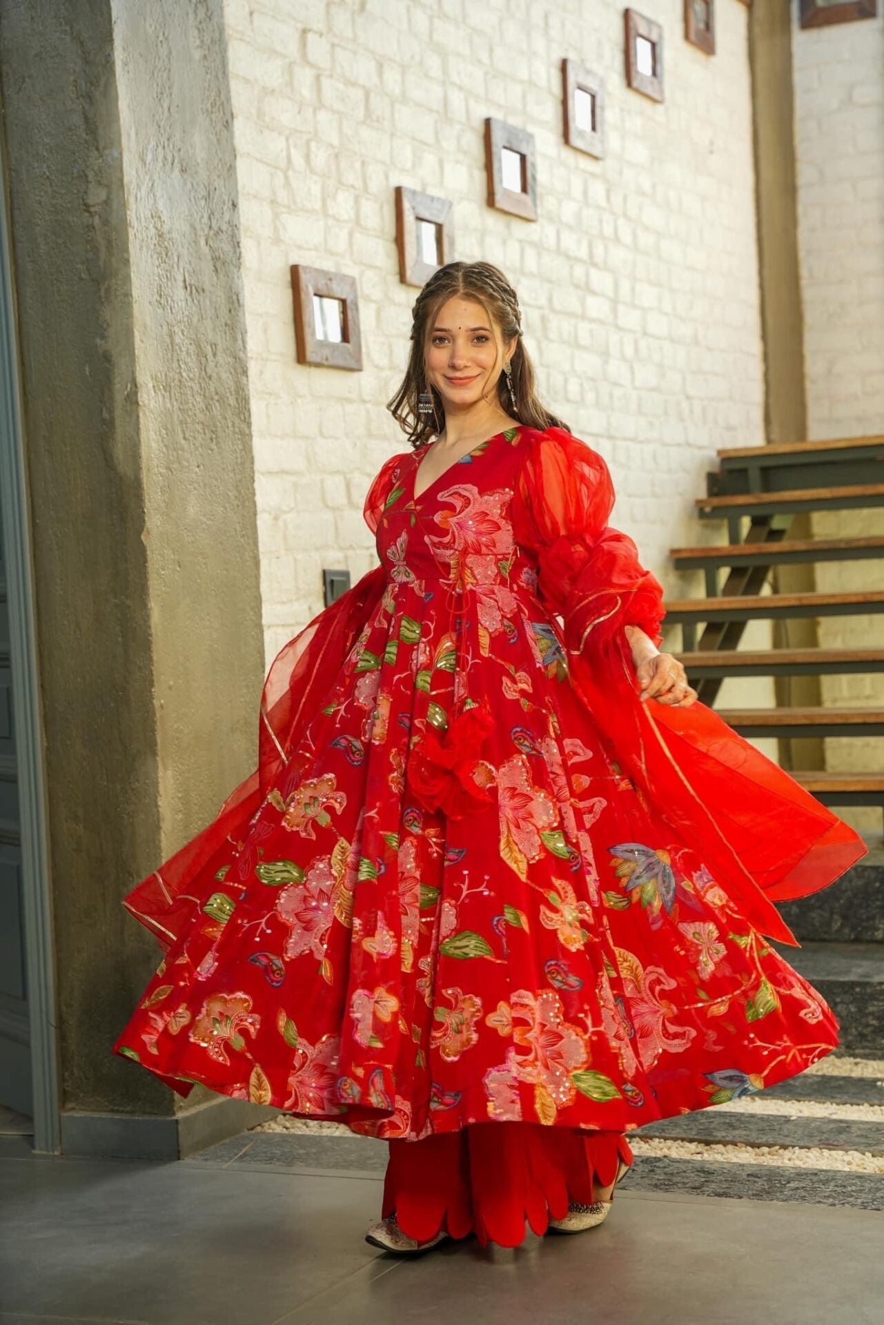 Idaho-o Grishma red suit set