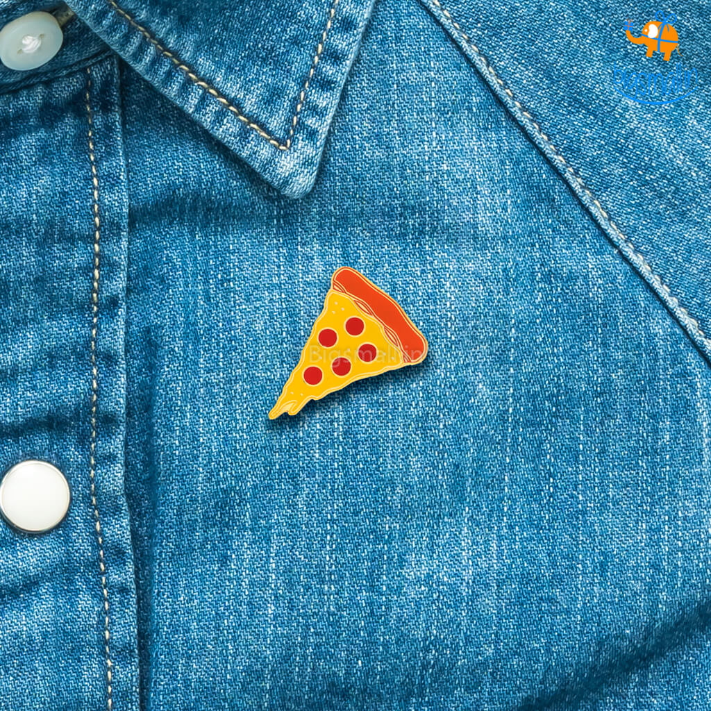 Bigsmall_piu Pizza Lapel Pin - view 2