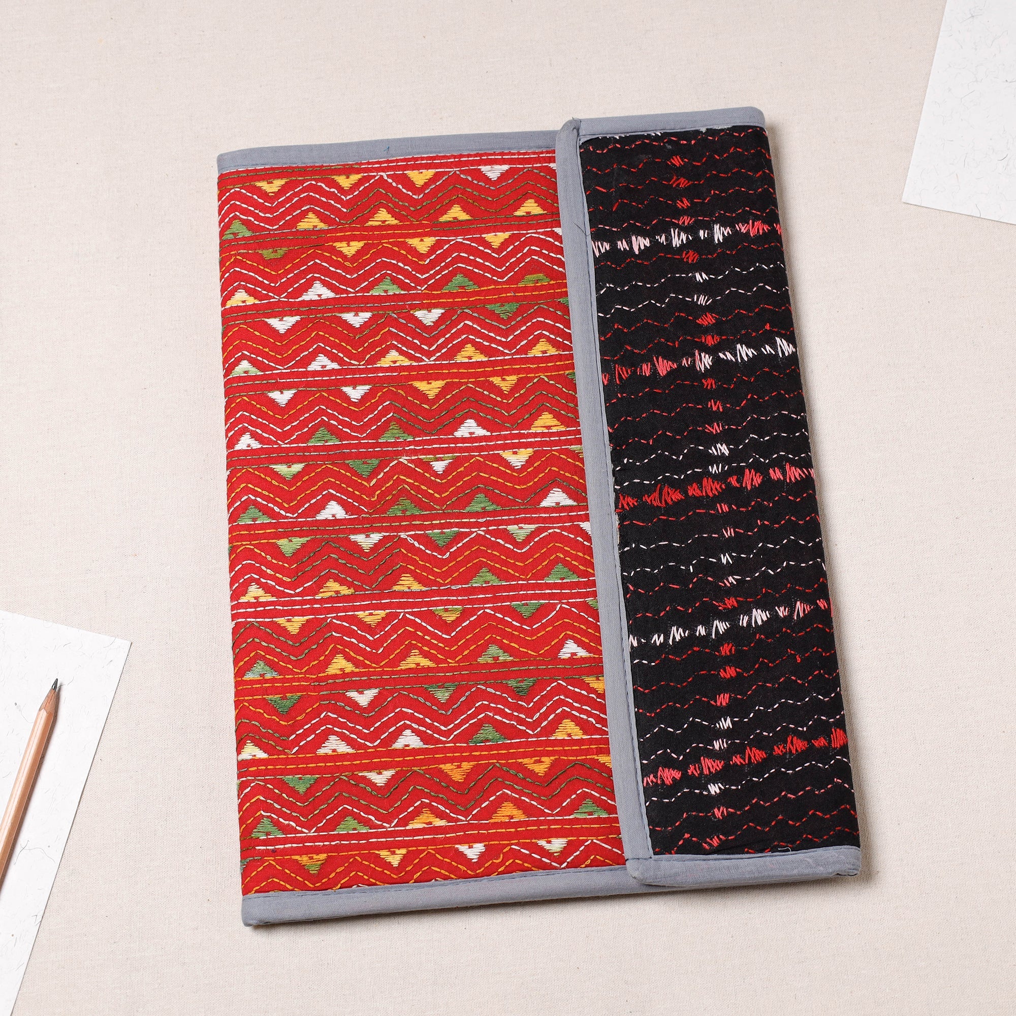 ASALKAAR Bengal Kantha Work Handcrafted File Folder
