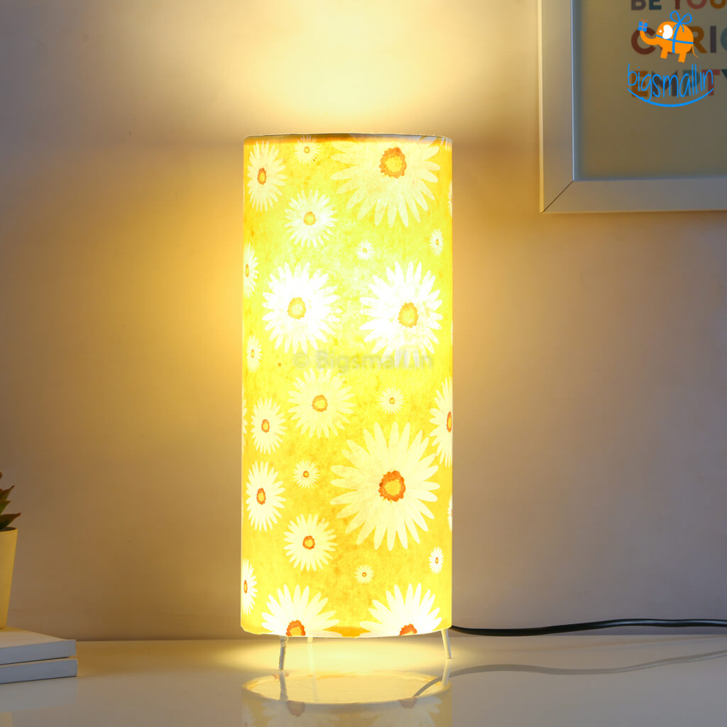 Ascetic Daisy Cylindrical Table Lamp - view 5