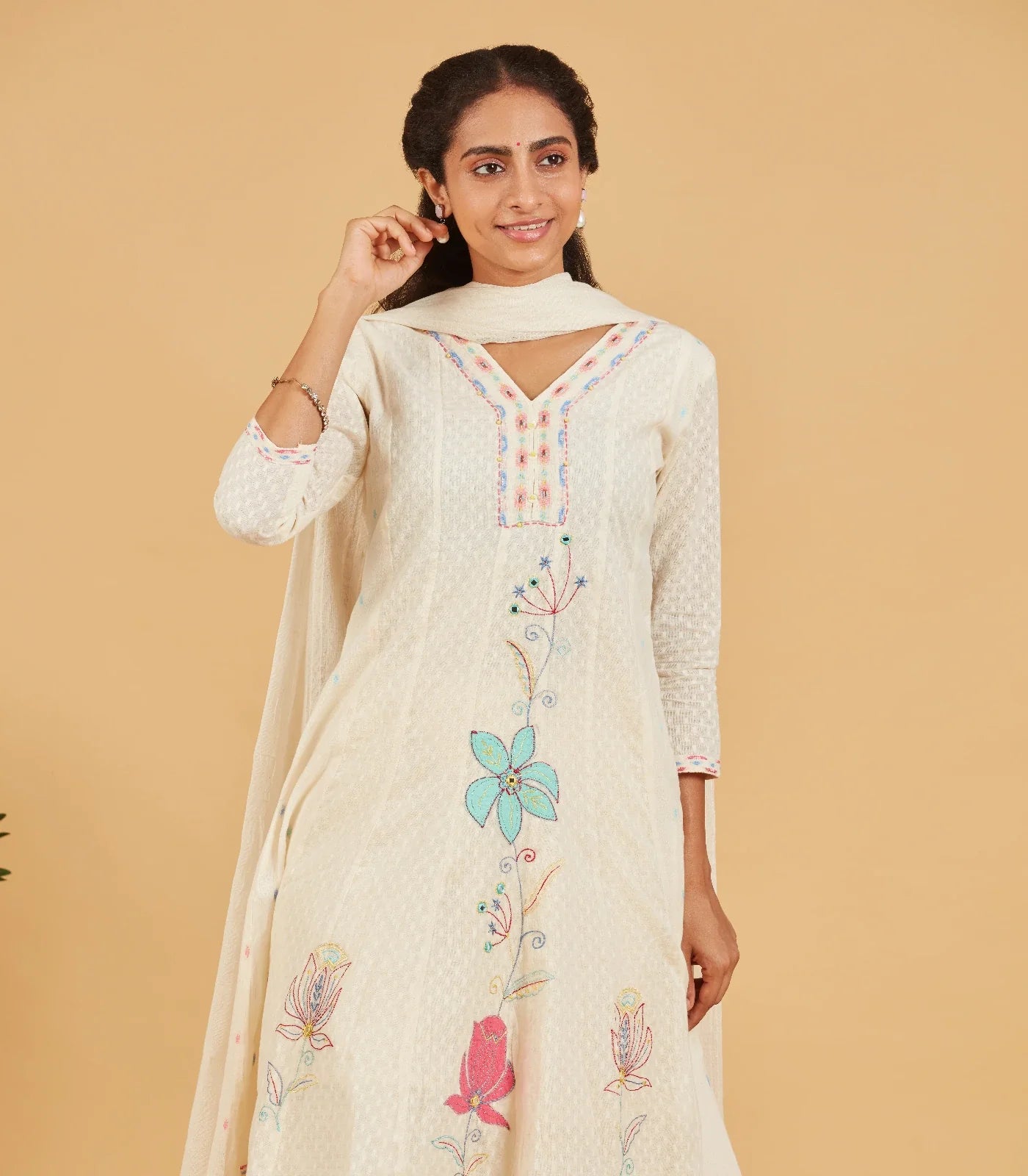 RmKV White short kurta set - view 2