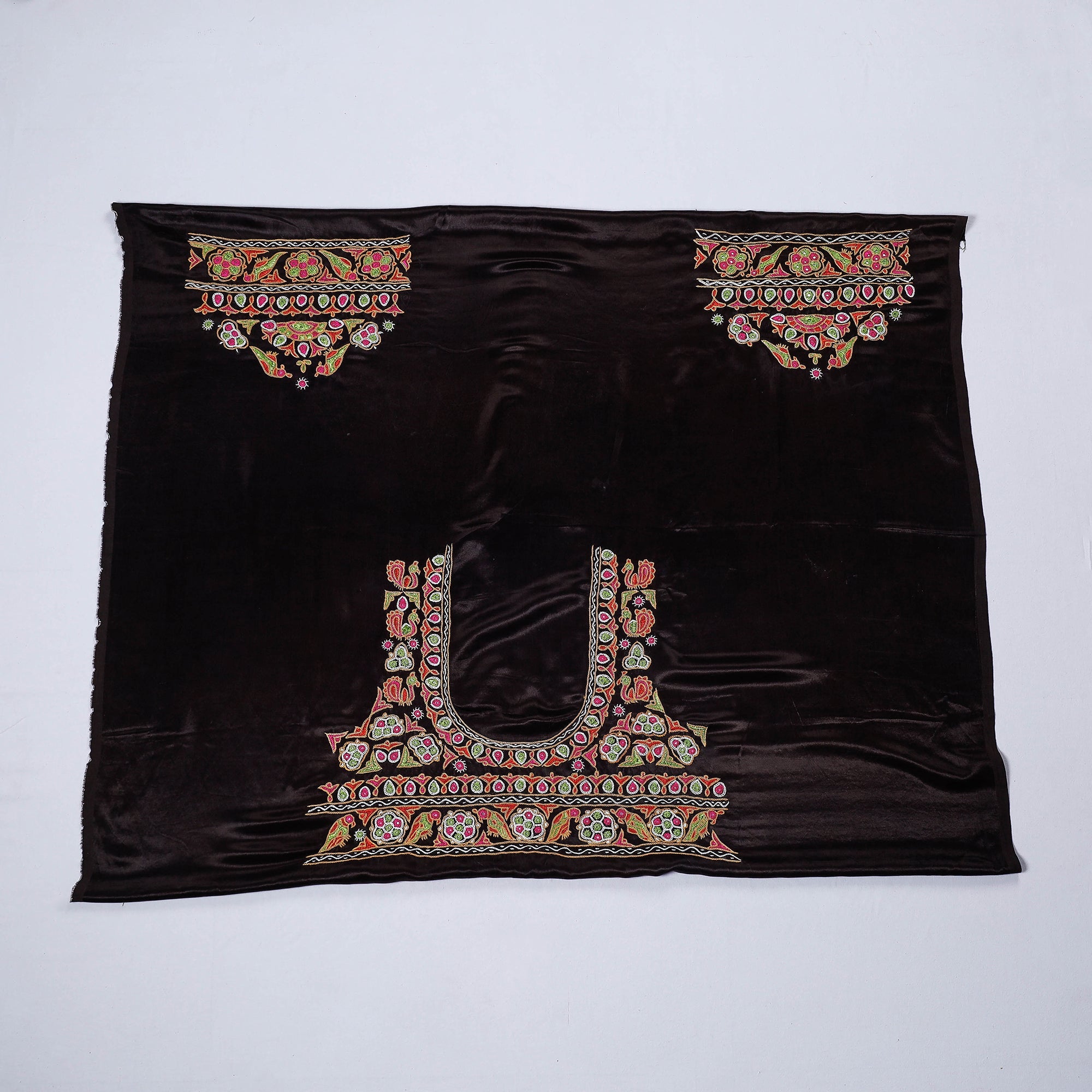 KACHCHH JI CHHAAP Black - Kutch Hand Embroidery Mashru Silk Blouse Piece - view 2