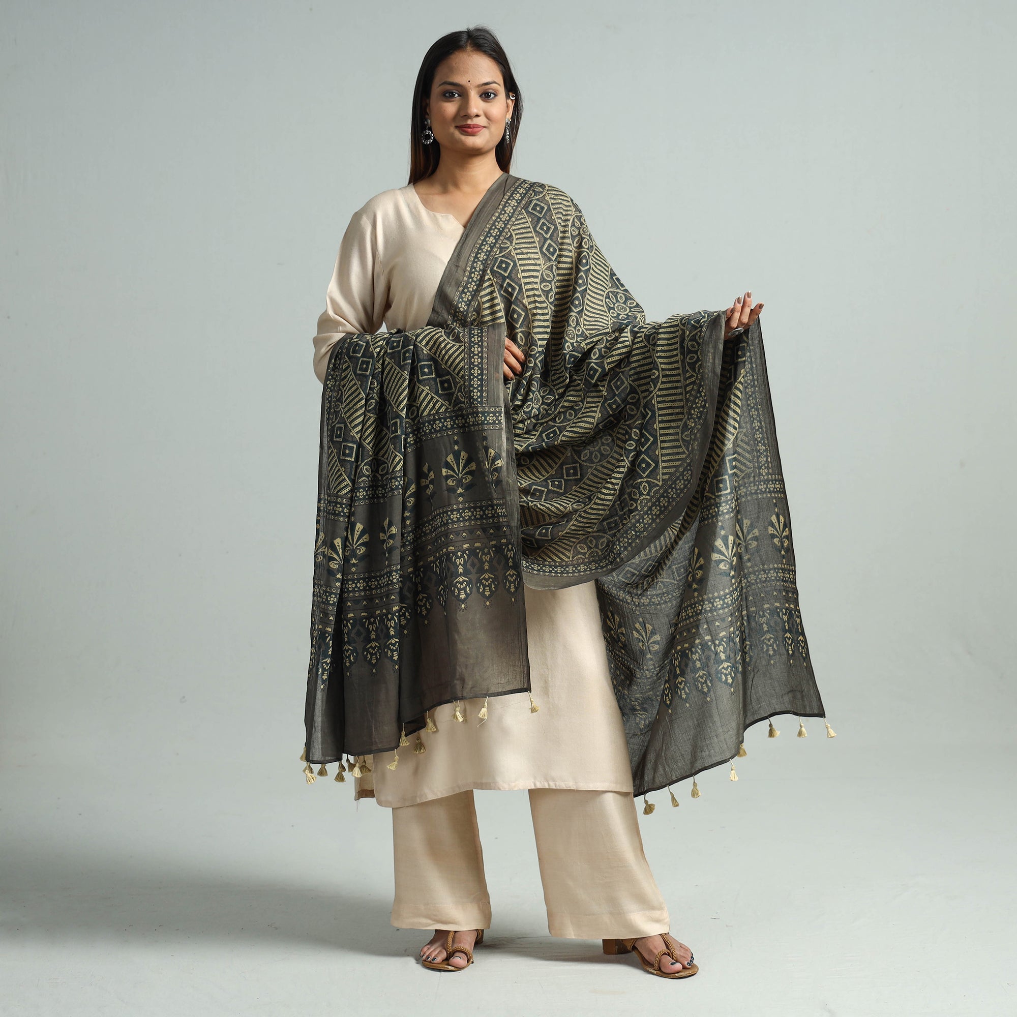 AJRAKH BY SUFIYAN ISMAIL KHATRI Brown - Hand Block Printed Cotton Ajrakh Dupatta 48 - view 2