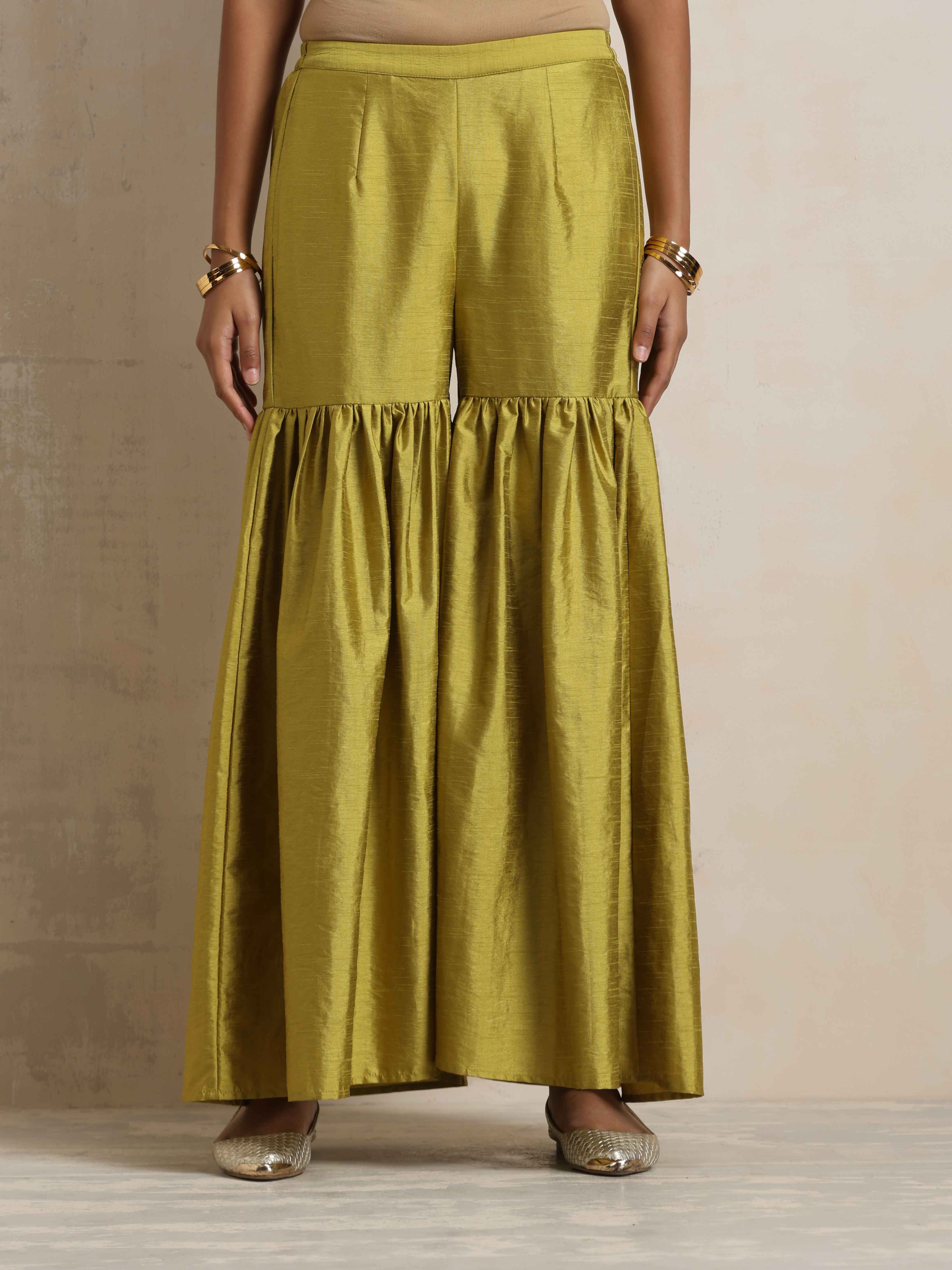 trueBrowns Green Silk Sharara Dupatta Set - view 9