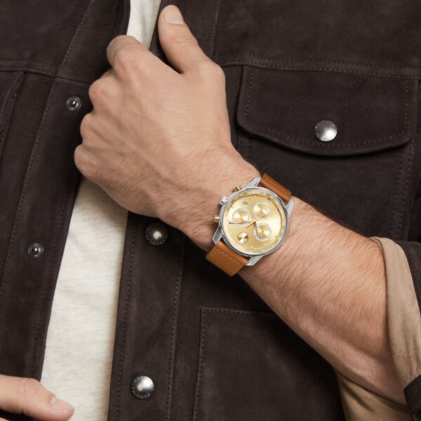Movado Bold Verso Gold Dial Men 44mm – Yellow Gold - view 3