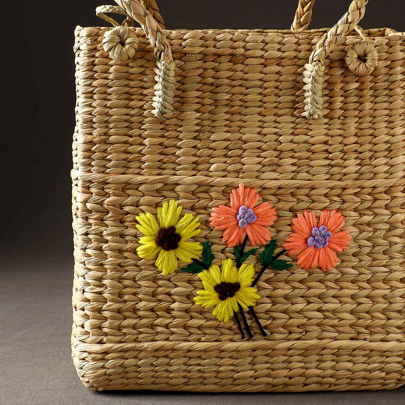 ITOKRI CRAFTS INITIATIVE Beige - Handcrafted Natural Water Reed Embroidered Shopping Bag - view 3