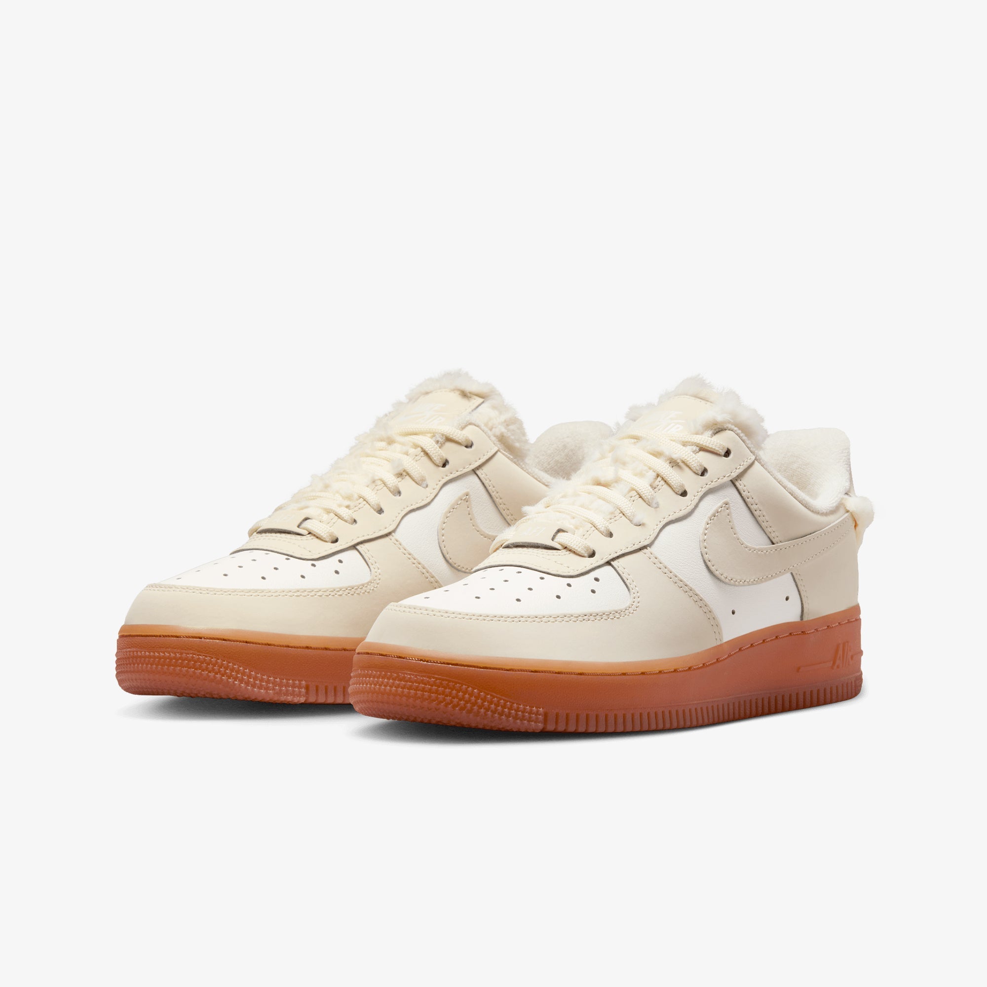 Nike | AIR FORCE 1 '07 LX { SAIL/COCONUT MILK-GUM MED BROWN