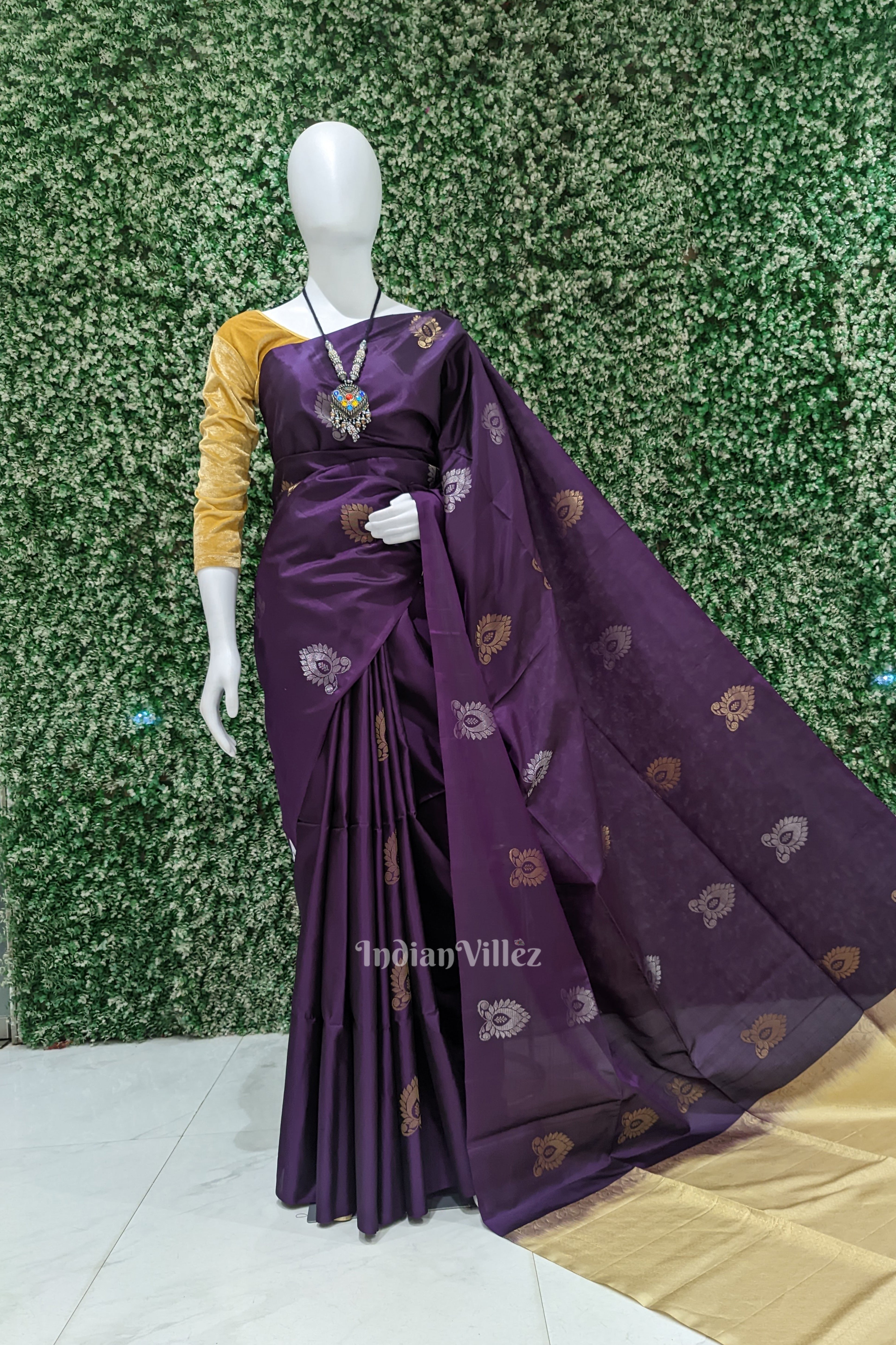 IndianVillèz Blackberry Golden Floral Design Pure Kanjivaram Soft Silk Saree