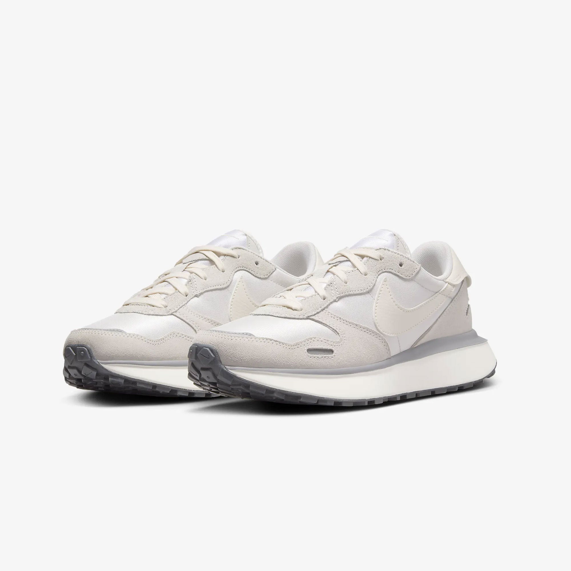 Nike | PHOENIX WAFFLE { PLATINUM TINT/PALE IVORY-SUMMIT WHITE - view 2