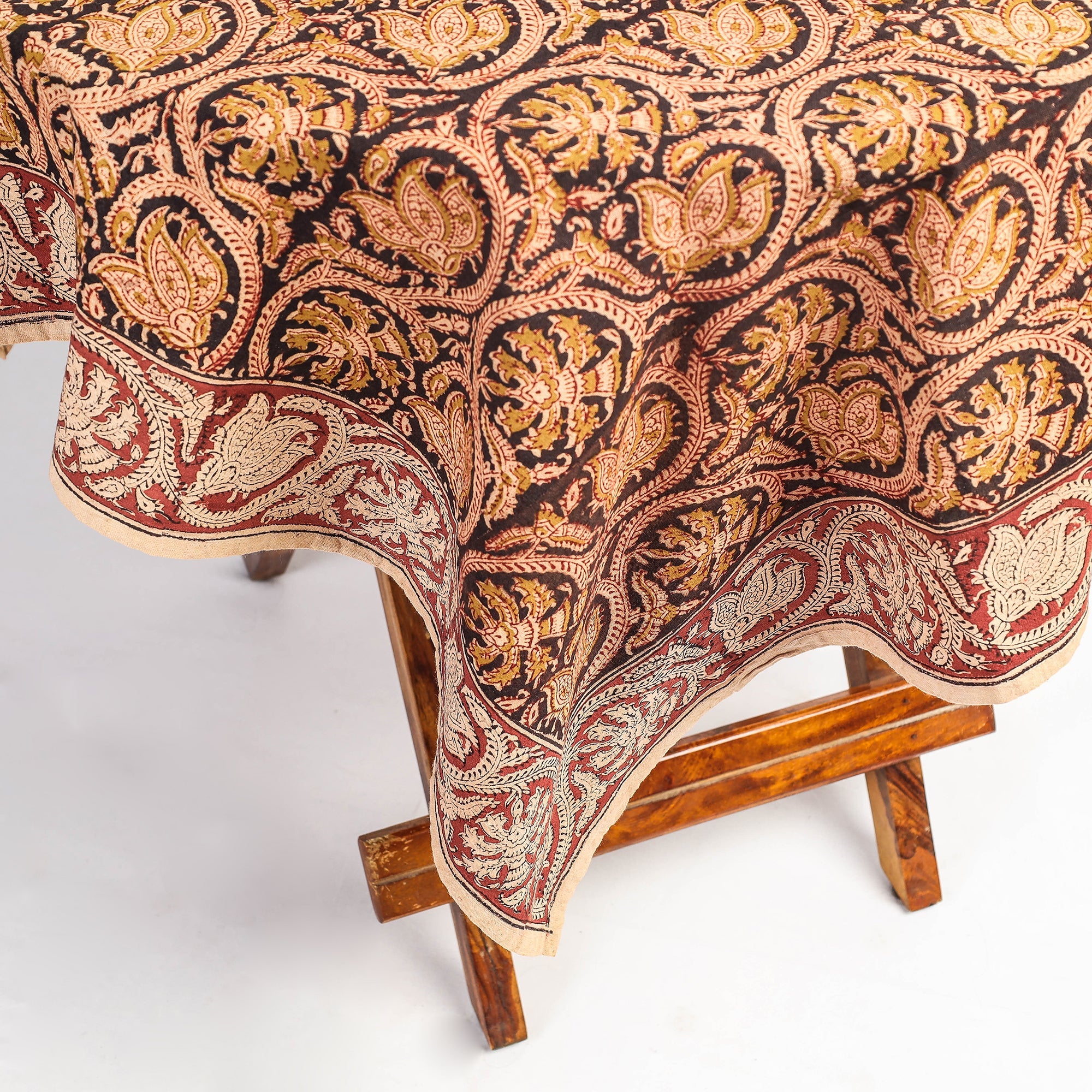 PITCHUKA SRINIVAS KALAMKARI PEDANA Beige - Original Pedana Kalamkari Block Printed Cotton Table Cover (45 x 45 in) - view 2