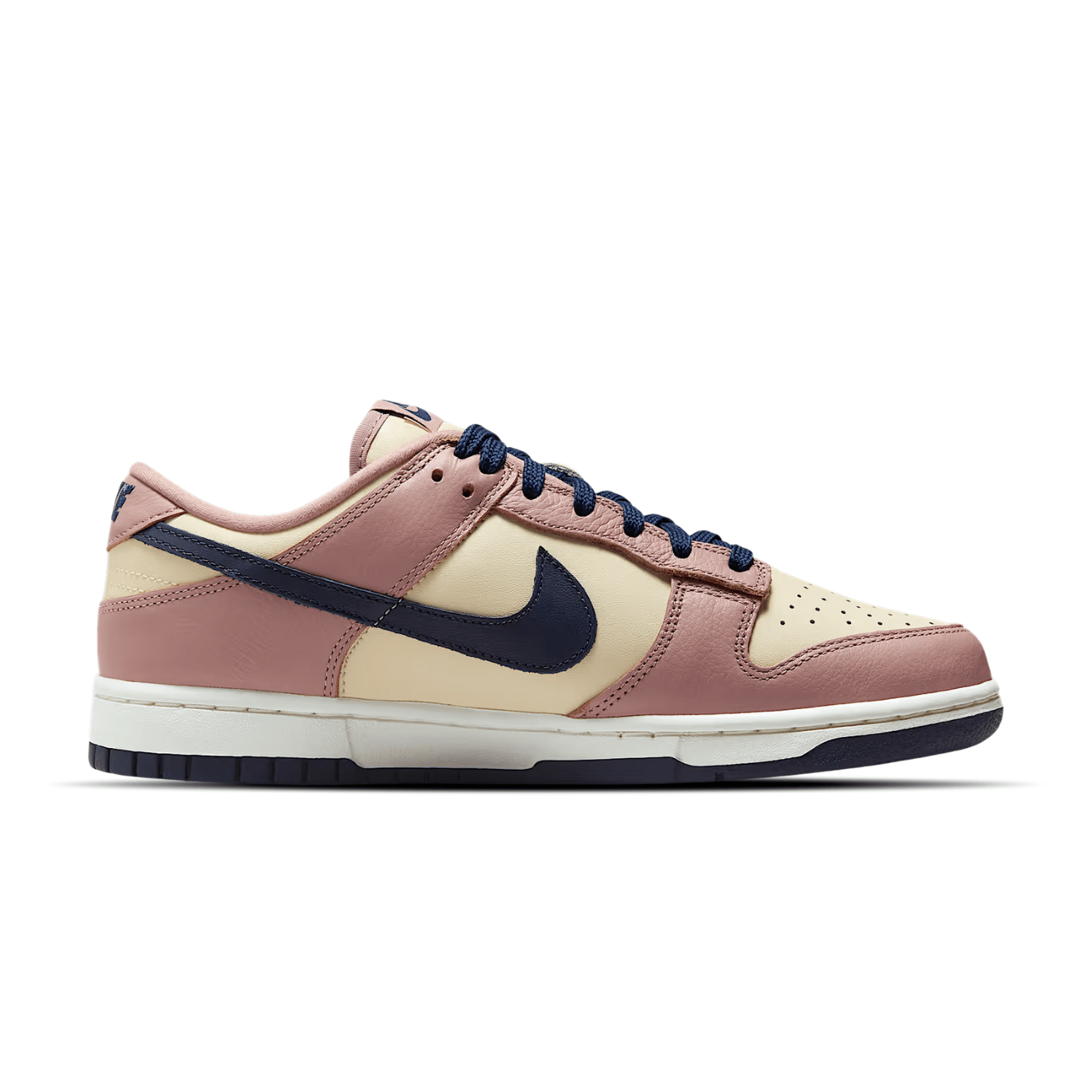 HYPE ELIXIR Nike Dunk Low SE Particle Pink