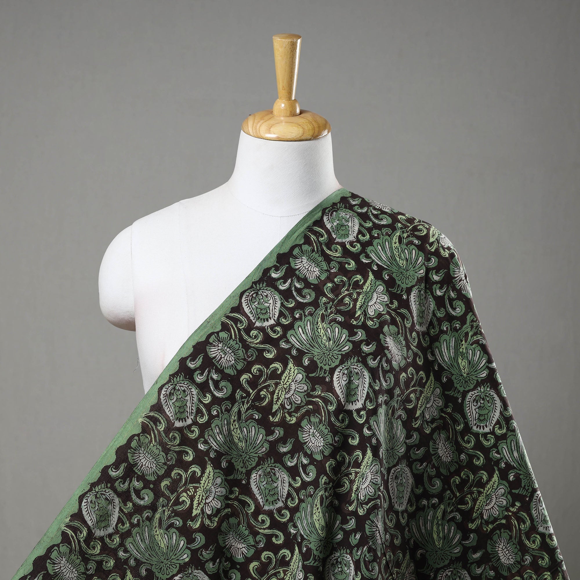 HAVELI CHRONICLES Block Printed Cotton Jahota Fabric 19