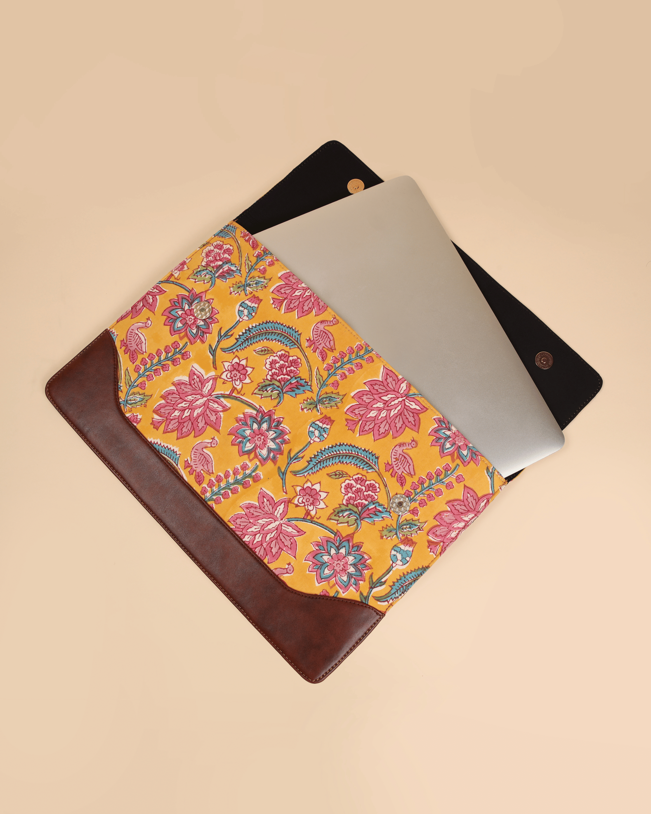 Aachho Sun Blossom Laptop Sleeve - view 6