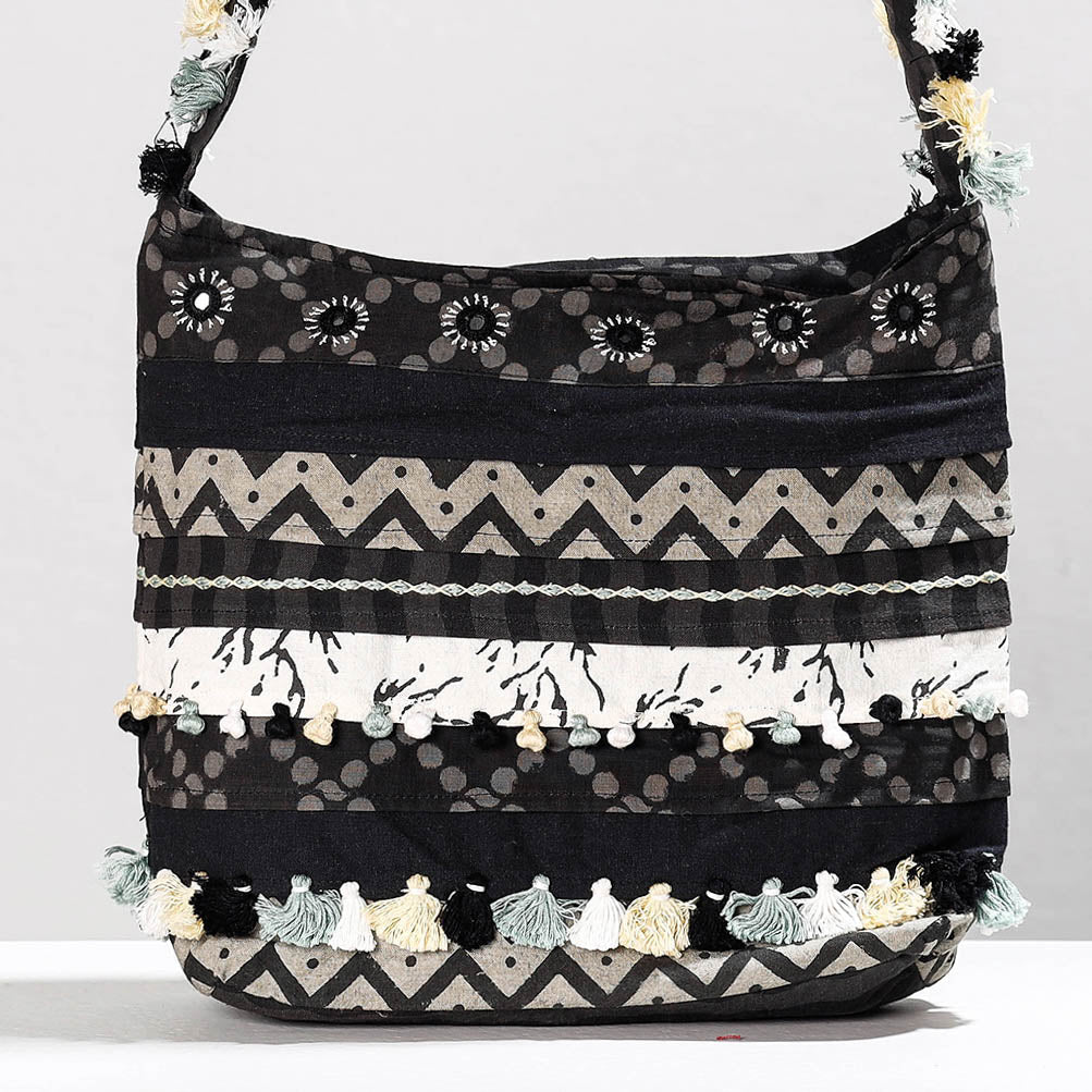 SANDUR KUSHALA KALA KENDRA Black - Lambani Mirror Work Hand Embroidery Patchwork Cotton Shoulder Bag - view 2