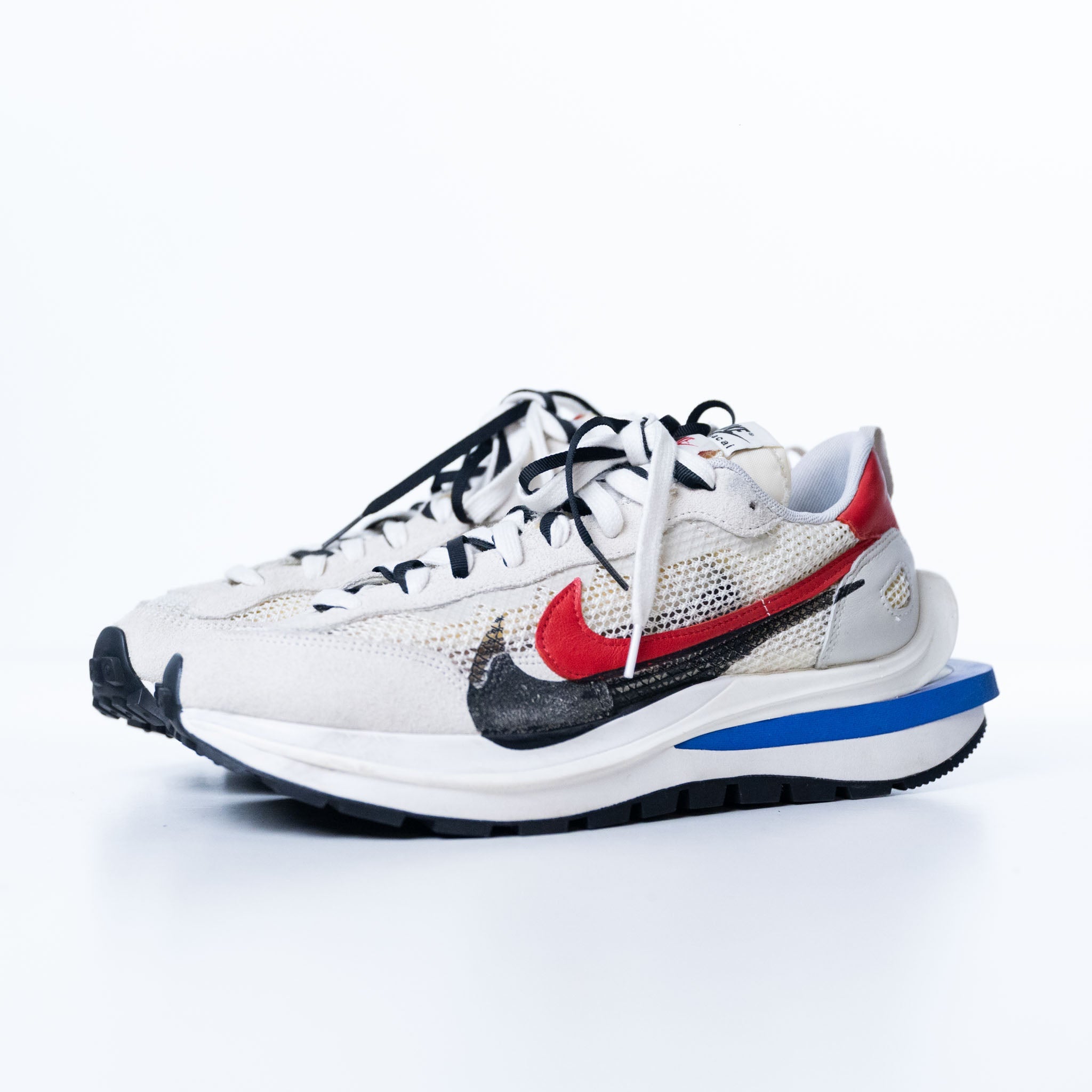 Nike Sacai Vaporwaffle Royal Fuchsia - view 2