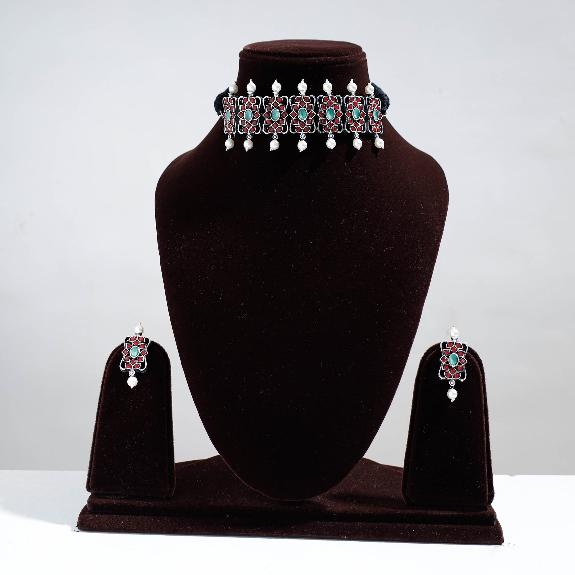 WHITE RIVER STORIES Antique Silver Finish Oxidised Brass Base Stone Work Choker Necklace Set