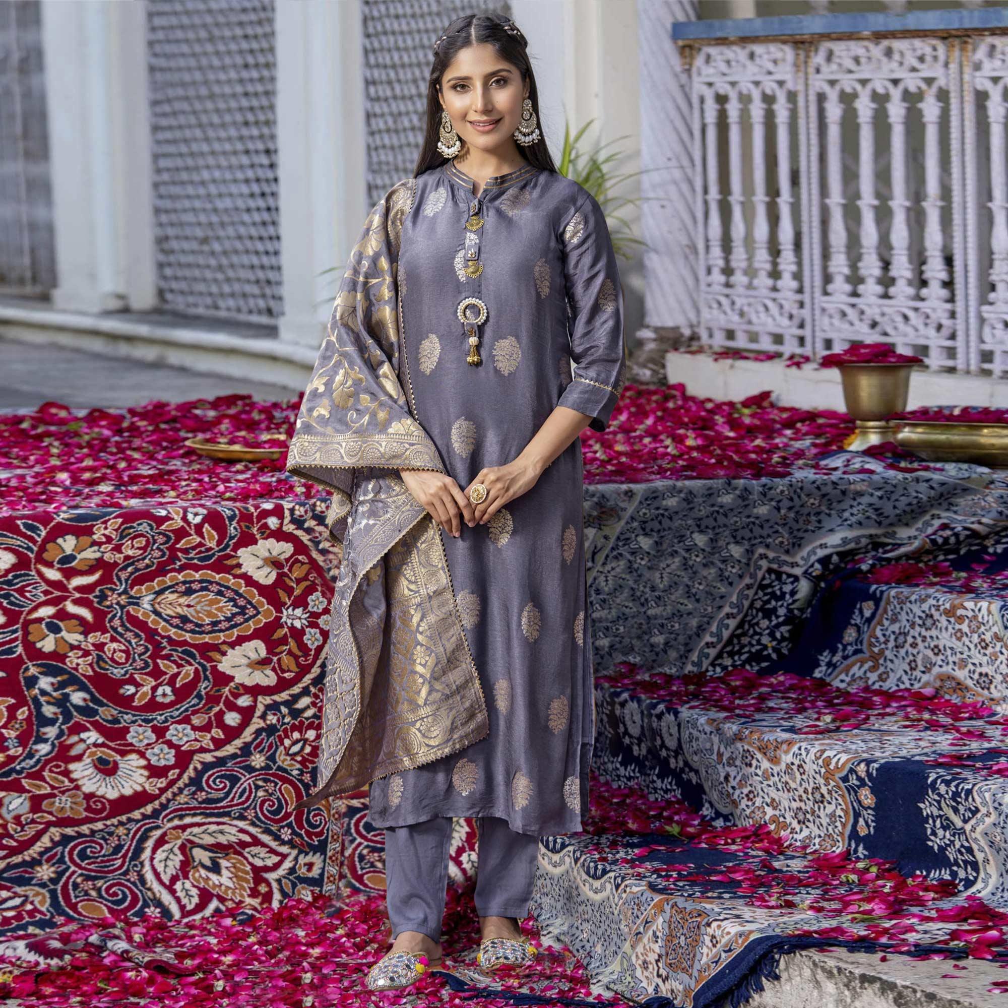 Peachmode Grey Woven Dola Silk Kurti Pant Set With Dupatta - view 2
