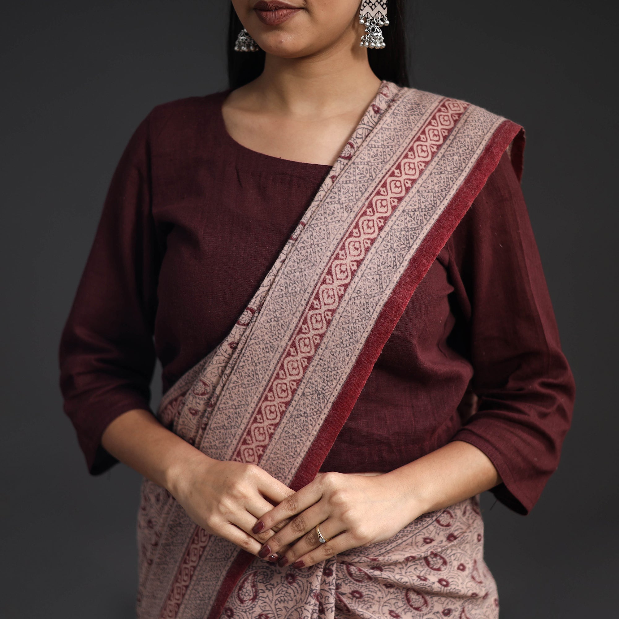 BAGH PRINTS BY UMAR FARUK KHATRI Brown - Handwoven Merino Wool Bagh Block Print Saree 01 - view 5