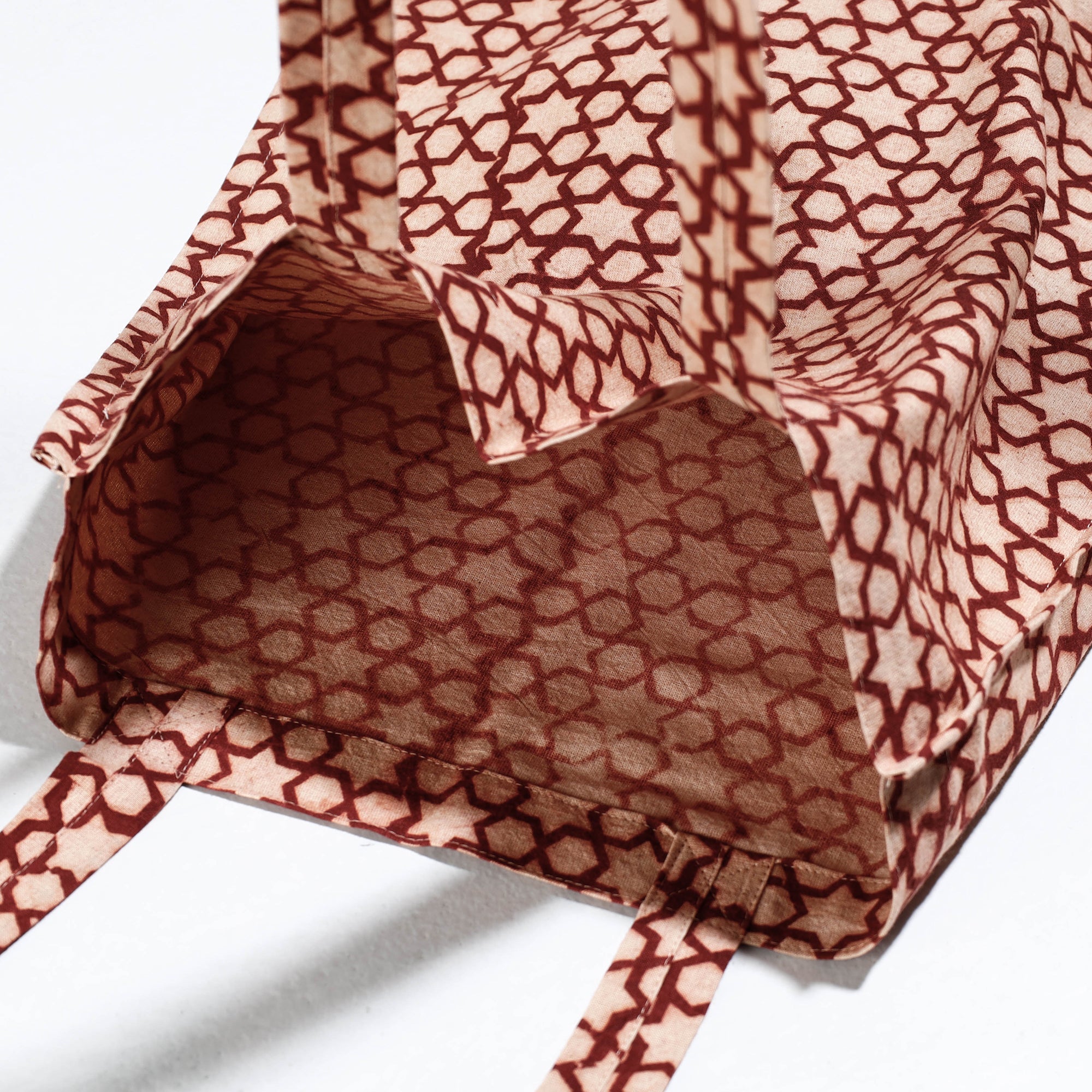 PITCHUKA SRINIVAS KALAMKARI PEDANA Brown - Pedana Kalamkari Block Printed Cotton Shopping Bag - view 3
