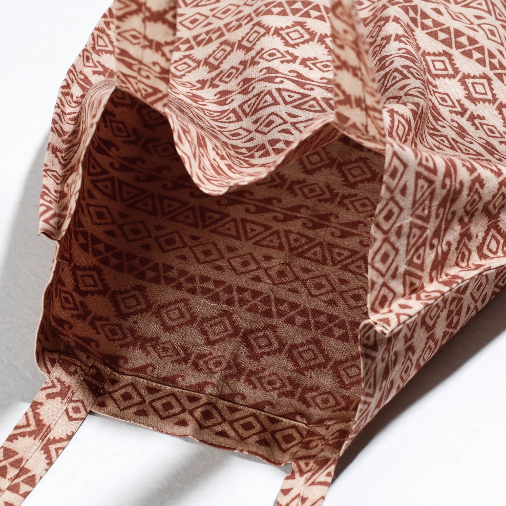 PITCHUKA SRINIVAS KALAMKARI PEDANA Brown - Pedana Kalamkari Block Printed Cotton Shopping Bag - view 3