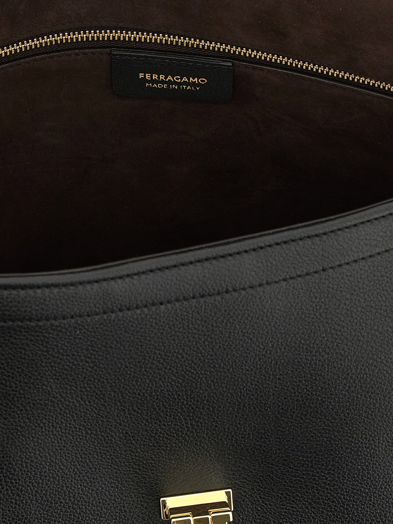 Ferragamo Sofia 2026 (l) Shoulder Bag - view 4
