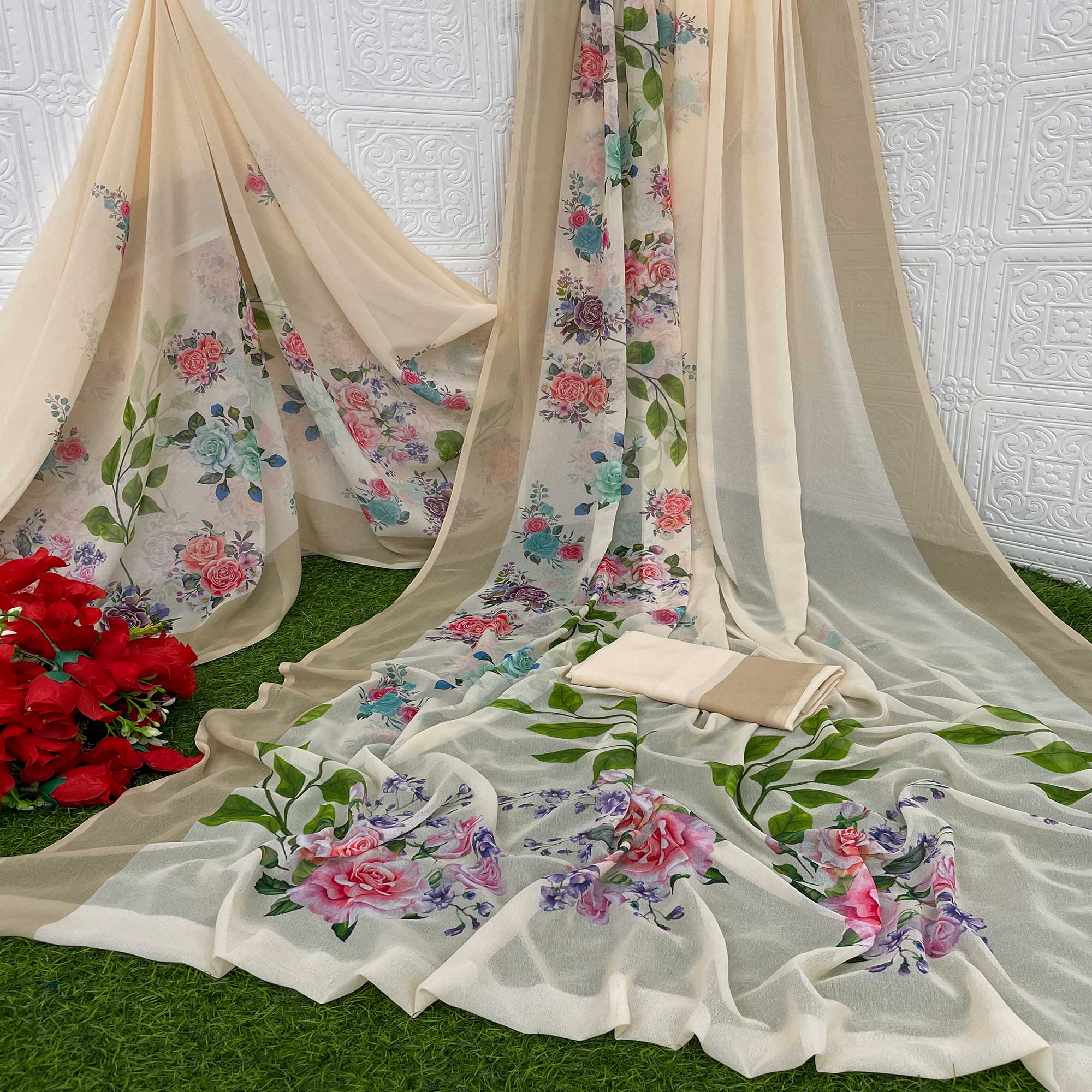 Peachmode Cream Digital Printed Georgette Saree
