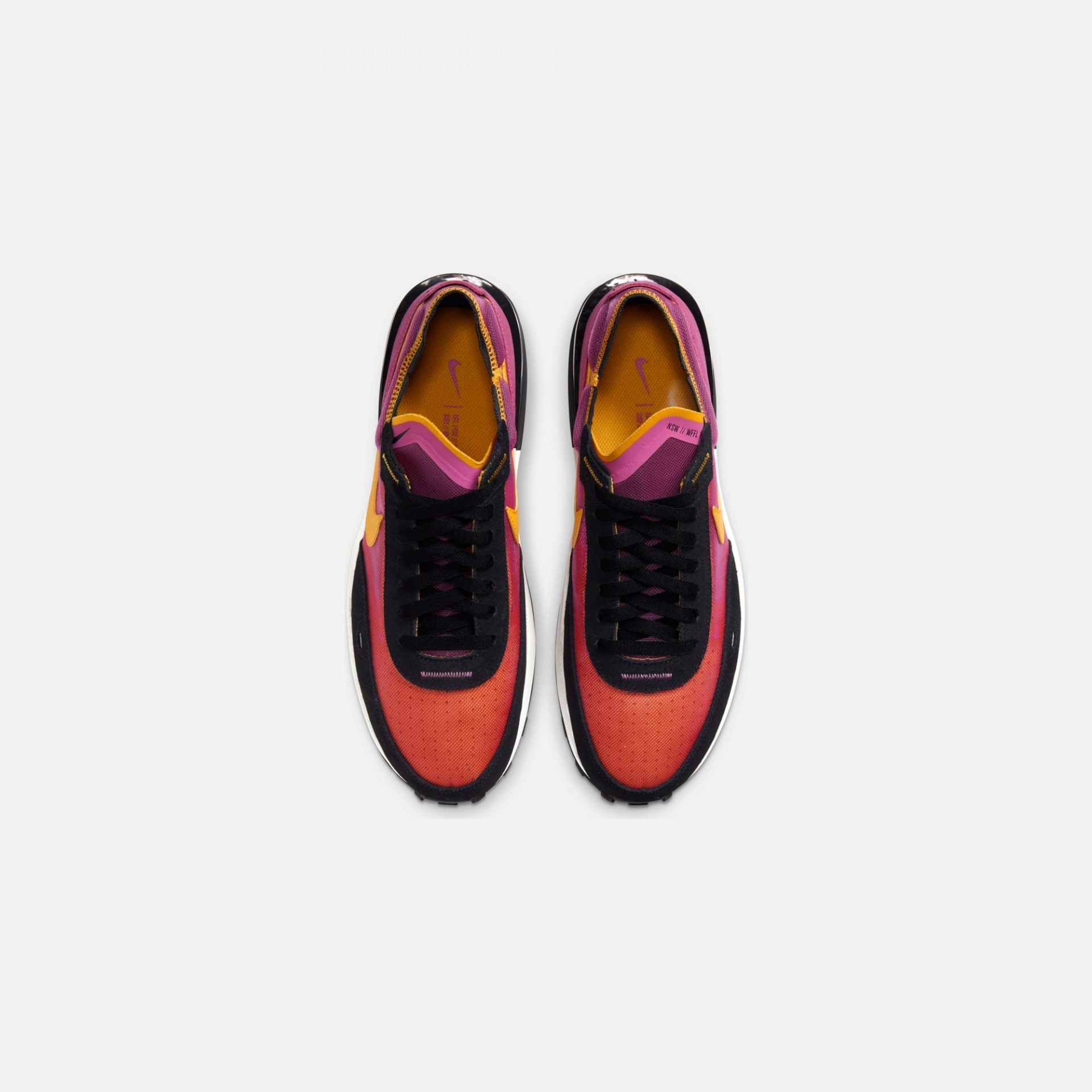 Nike | WAFFLE ONE ACTIVE FUSCHIA - view 2