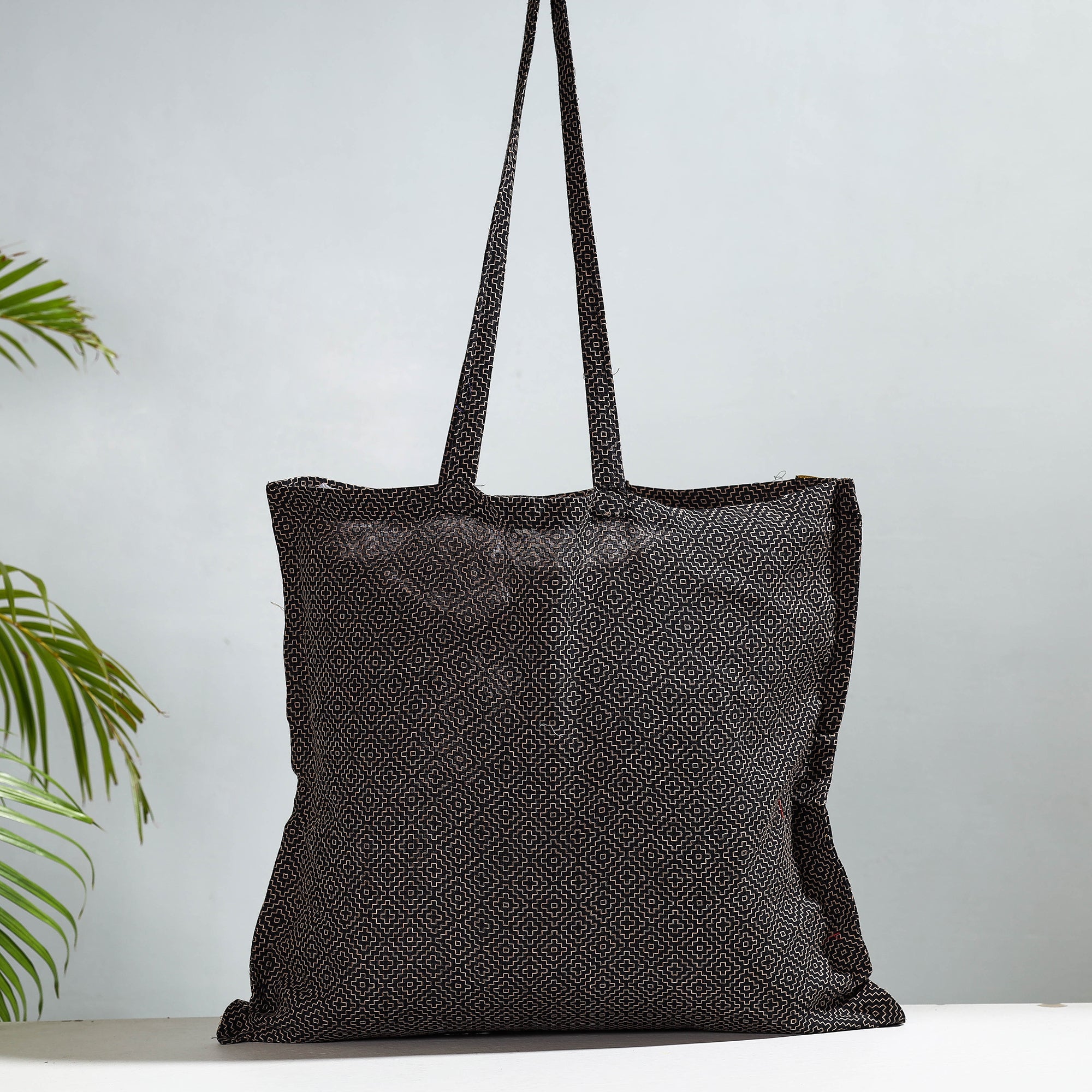 NOORI BAZAR Black - Jacquard Cotton Jhola Bag
