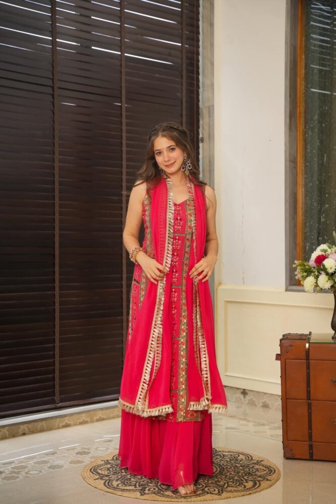 Idaho-o Chitra bright kurta-palazzo set - view 2