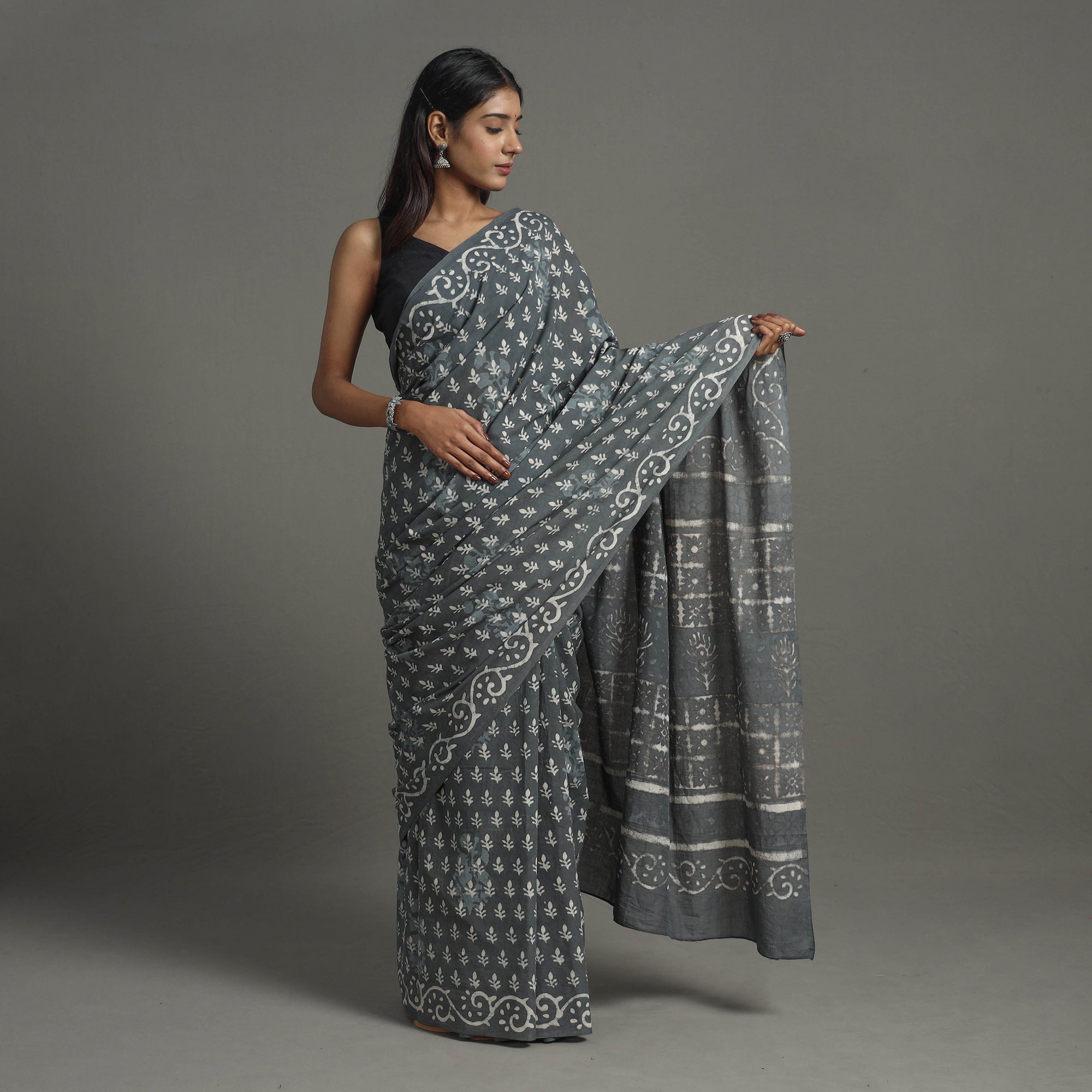 ITOKRI CRAFTS INITIATIVE Grey - Natural Dyed Cotton Bagru Print Saree 03 - view 2