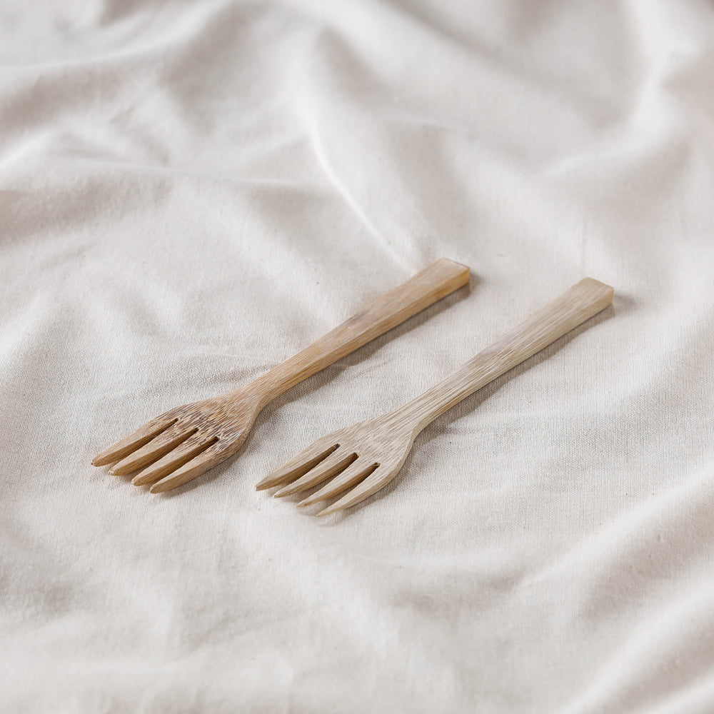 ITOKRI CRAFTS INITIATIVE Beige - Handcrafted Wooden Fork (Set of 2)