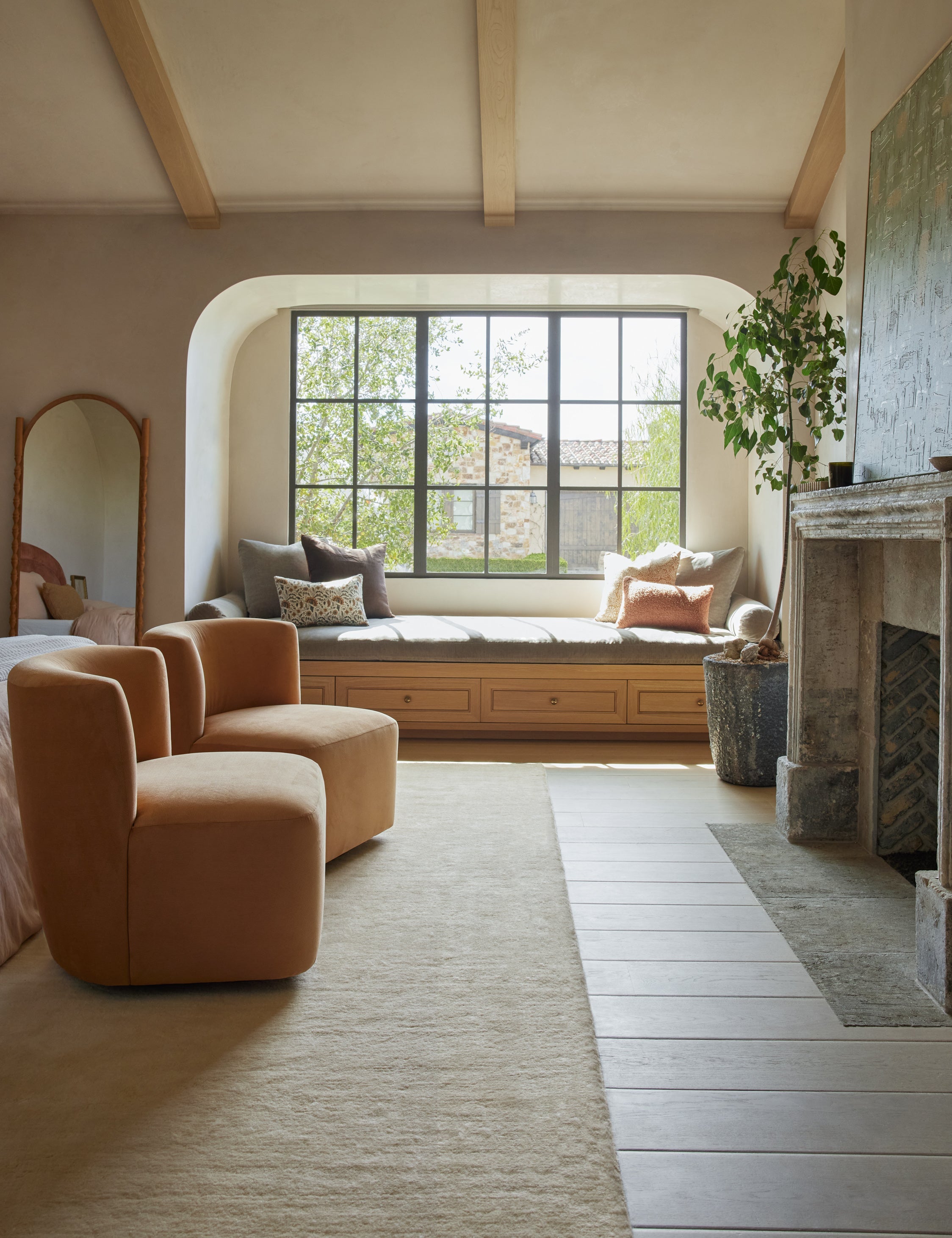 Lulu and Georgia Lois Swivel Chair - view 40
