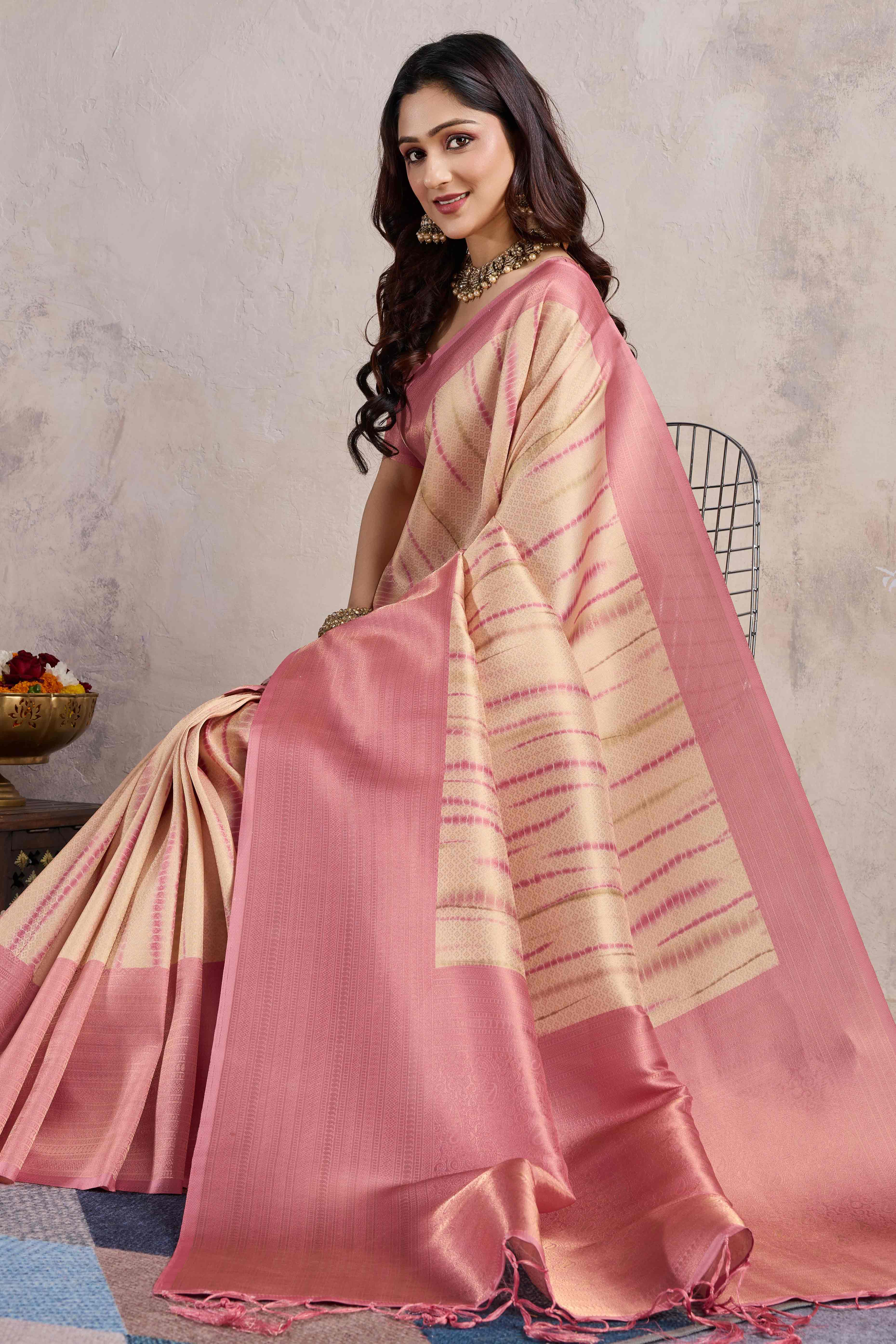 Peachmode Gajari Pink Woven With Digital Printed Banarasi Silk Saree - view 4