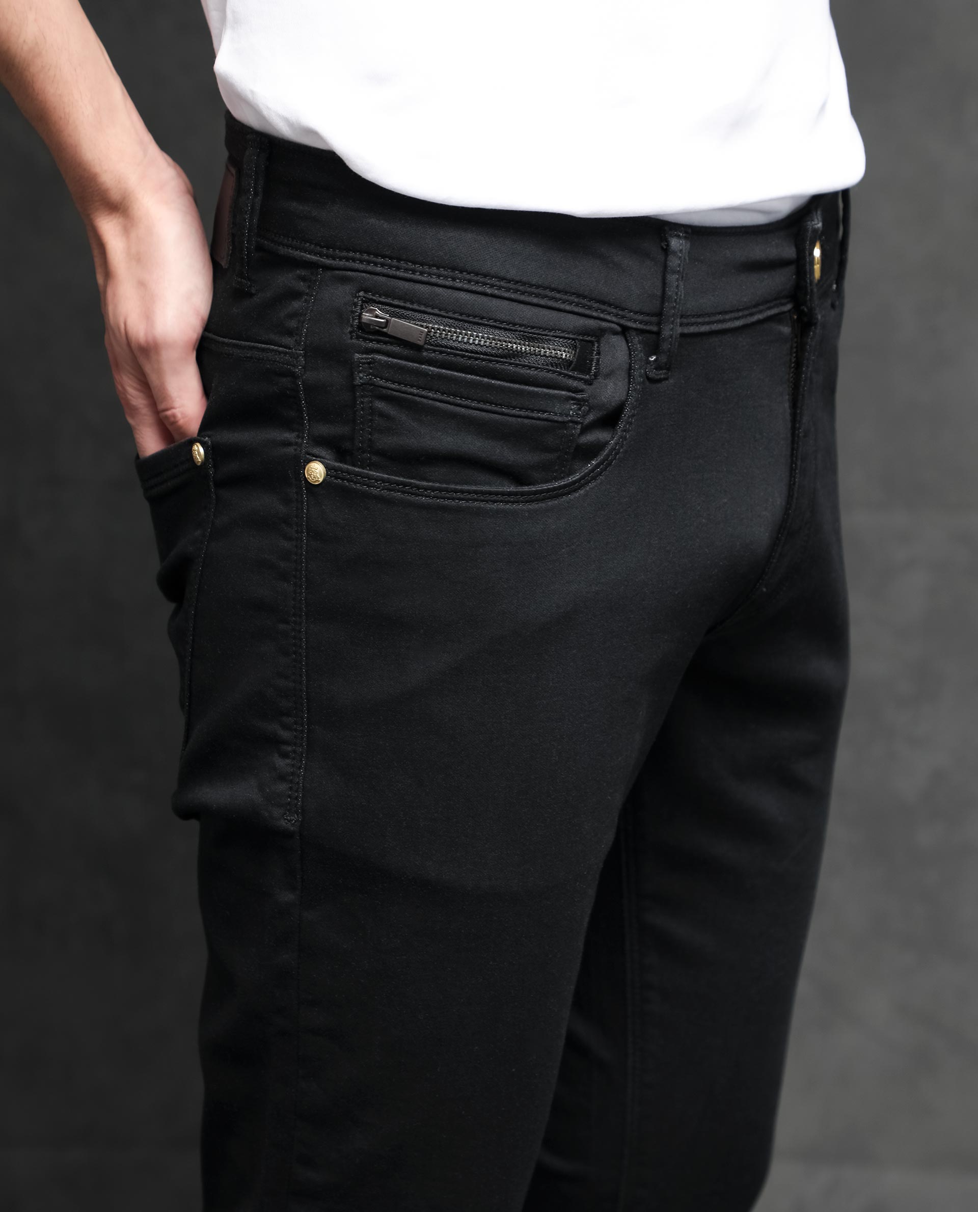 Rare Rabbit Men's Satinx Black Rinse Wash Mid-Rise Slim Fit Jeans - view 4