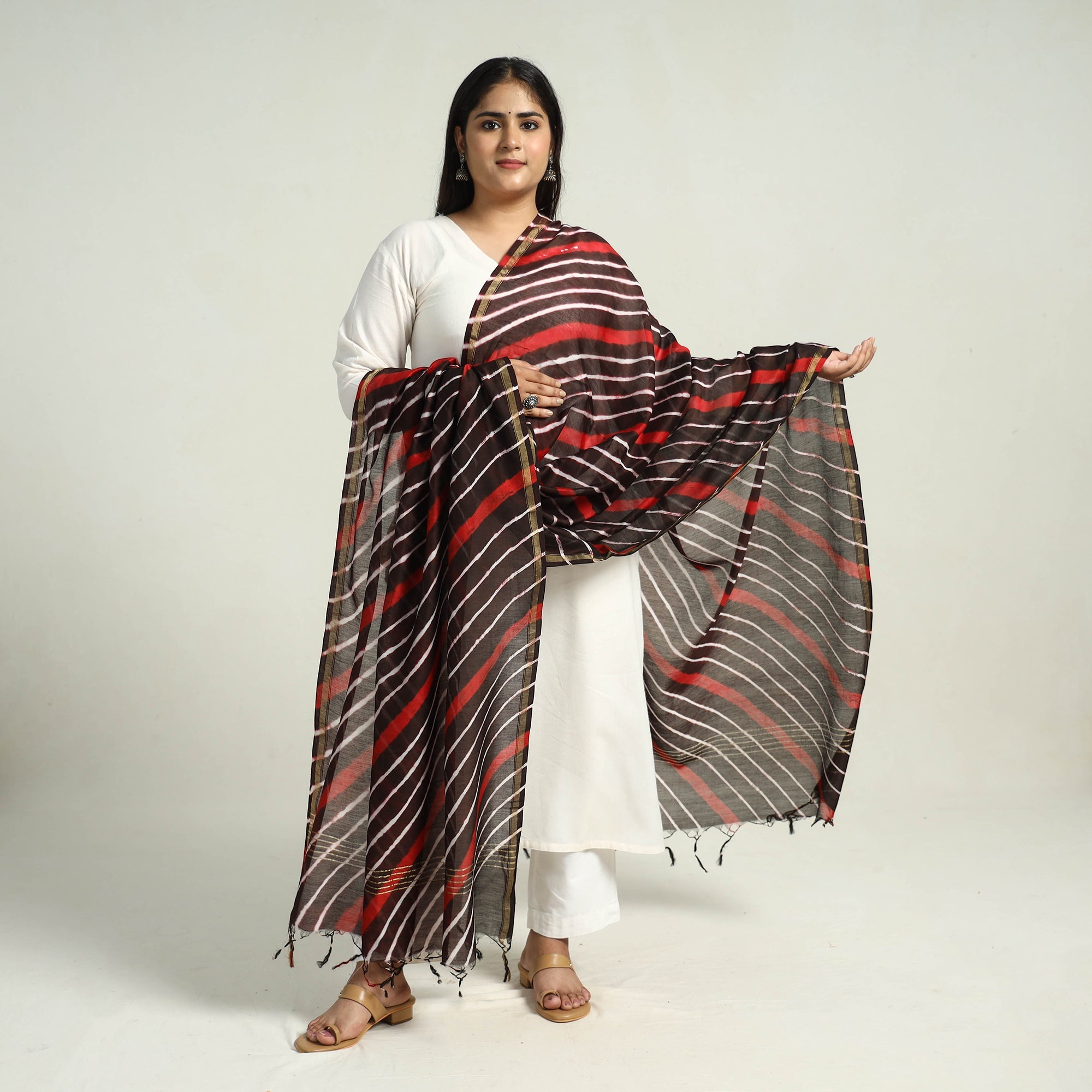 LEHARIYA BY BADSHAH MIYAN Black - Traditional Tie & Dye Chanderi Silk Leheriya Dupatta 40 - view 2
