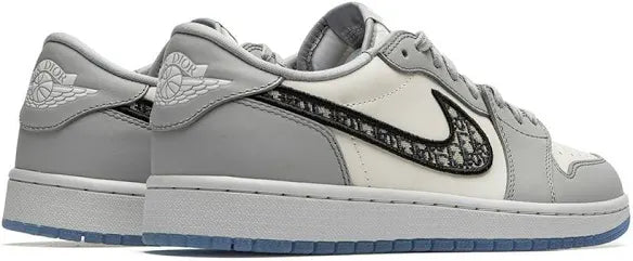 Cop Underdog Dior X Air Jordan 1 Low Retro - view 2