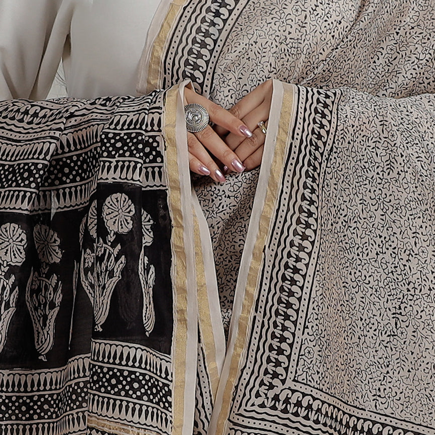 BAGH PRINTS BY MOHAMMED RAFIK KHATRI Beige - Natural Dyed Hand Block Print Chanderi Silk Bagh Dupatta 06 - view 4