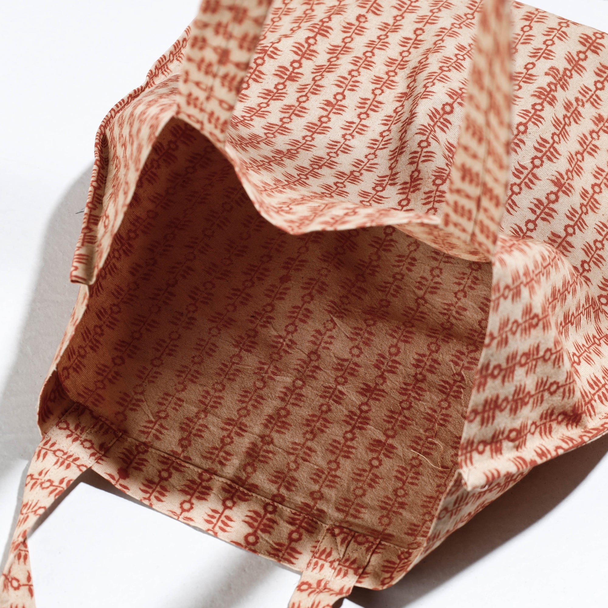 PITCHUKA SRINIVAS KALAMKARI PEDANA Brown - Pedana Kalamkari Block Printed Cotton Shopping Bag - view 3
